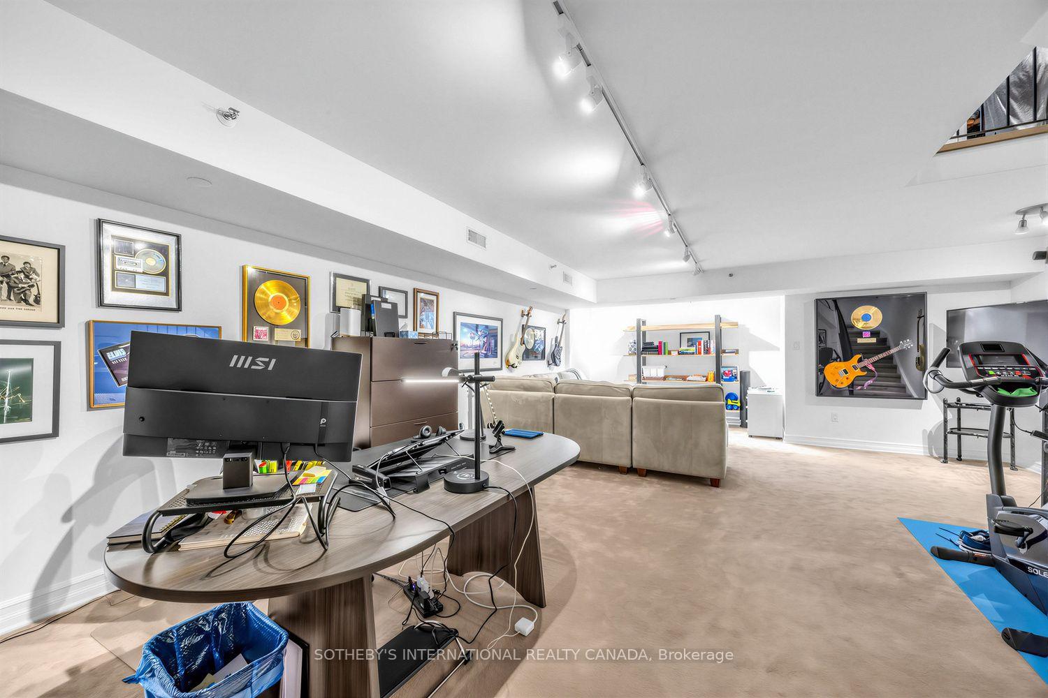 142 Pears Avenue A10, Toronto Unit: A10
