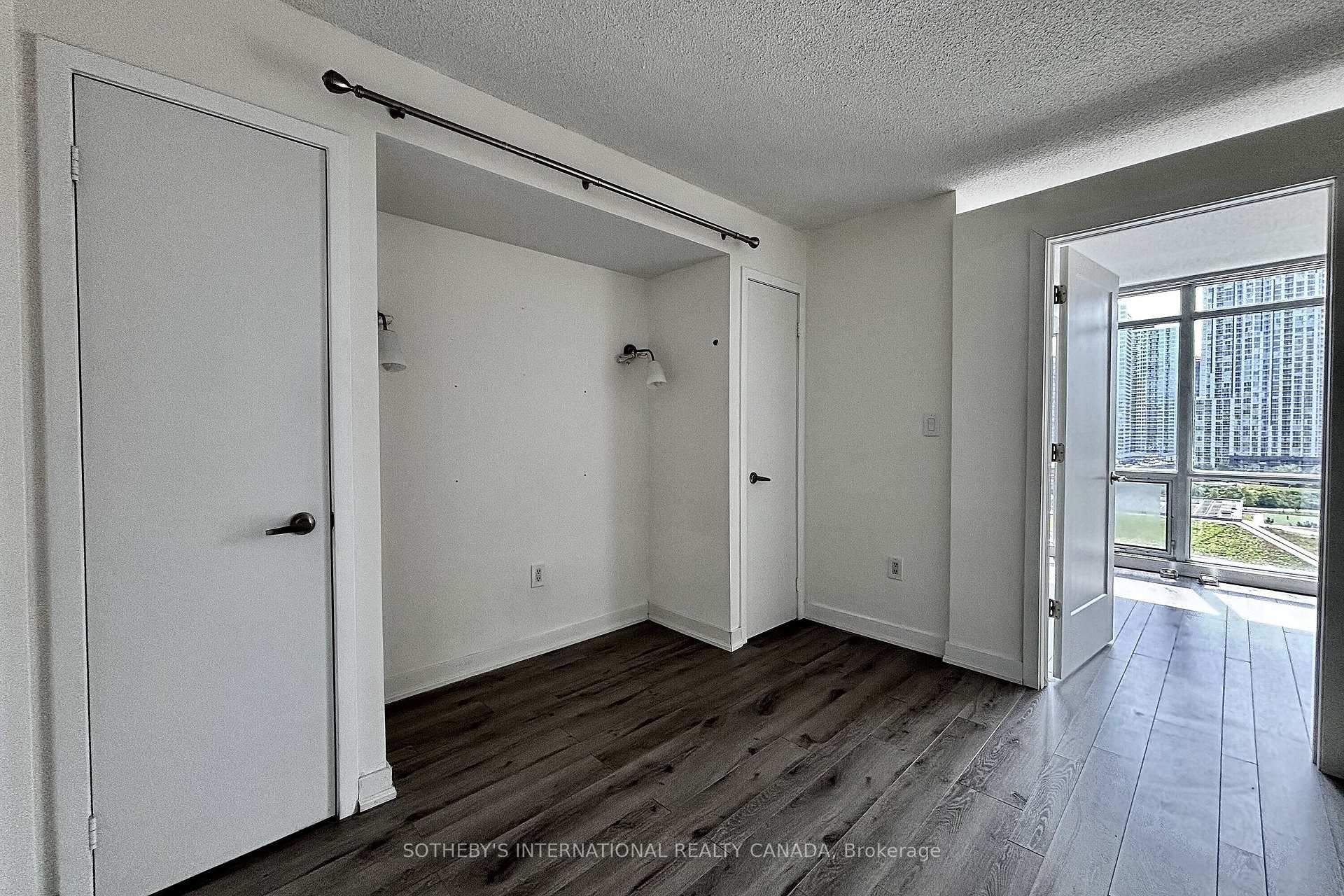 11 Brunel Court 1216, Toronto Unit: 1216