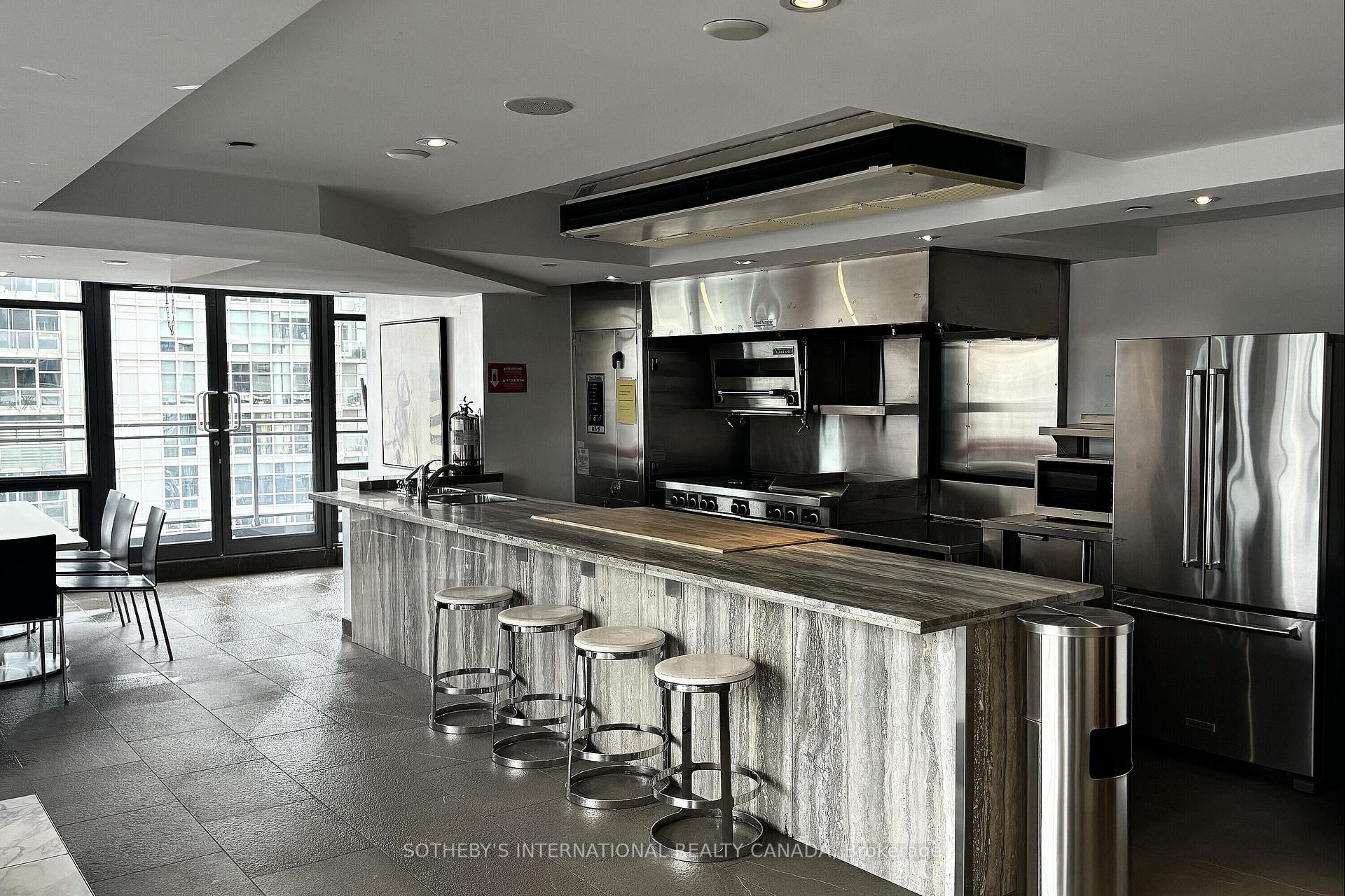 11 Brunel Court 1216, Toronto Unit: 1216