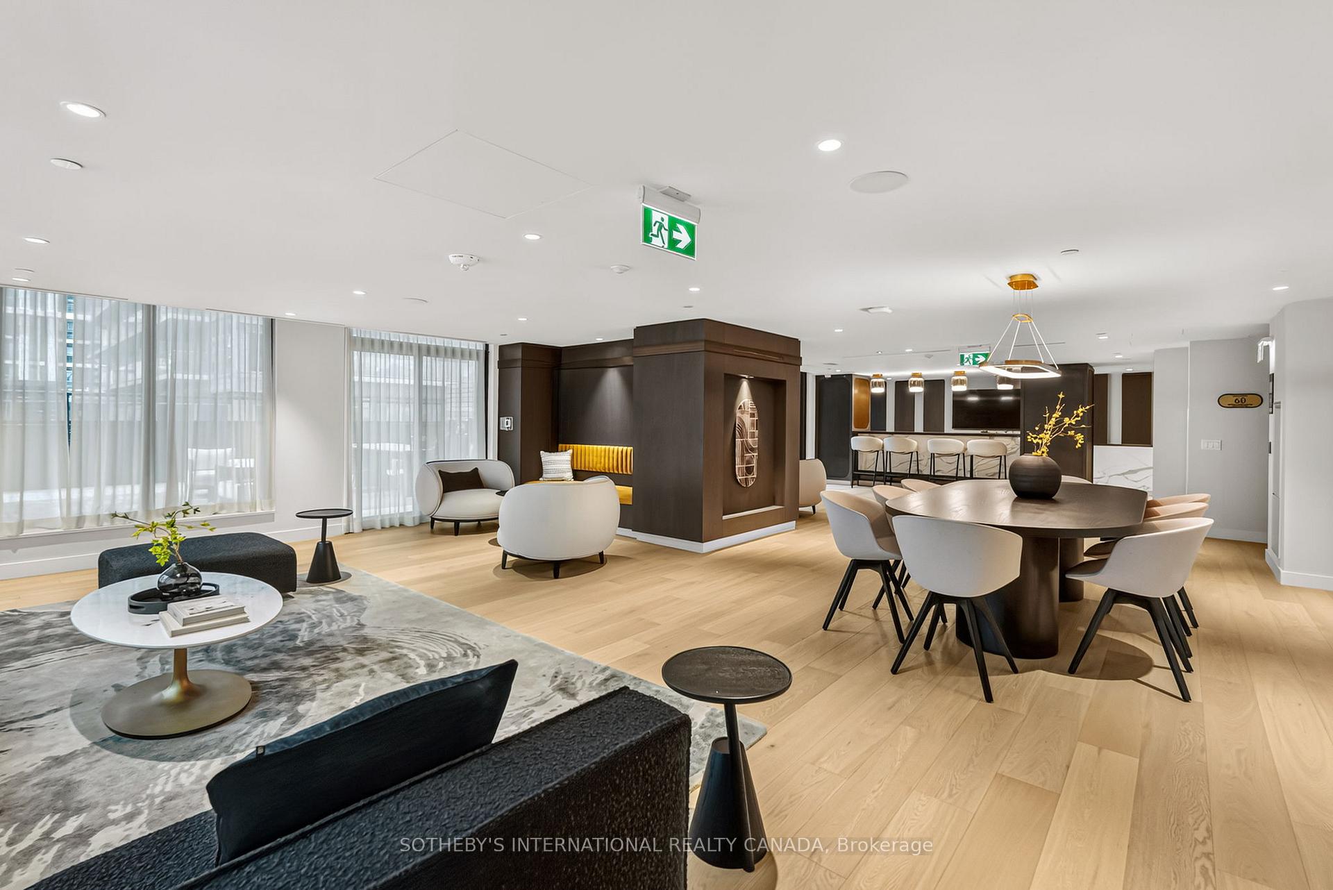 127 W BROADWAY Avenue 2302, Toronto Unit: 2302