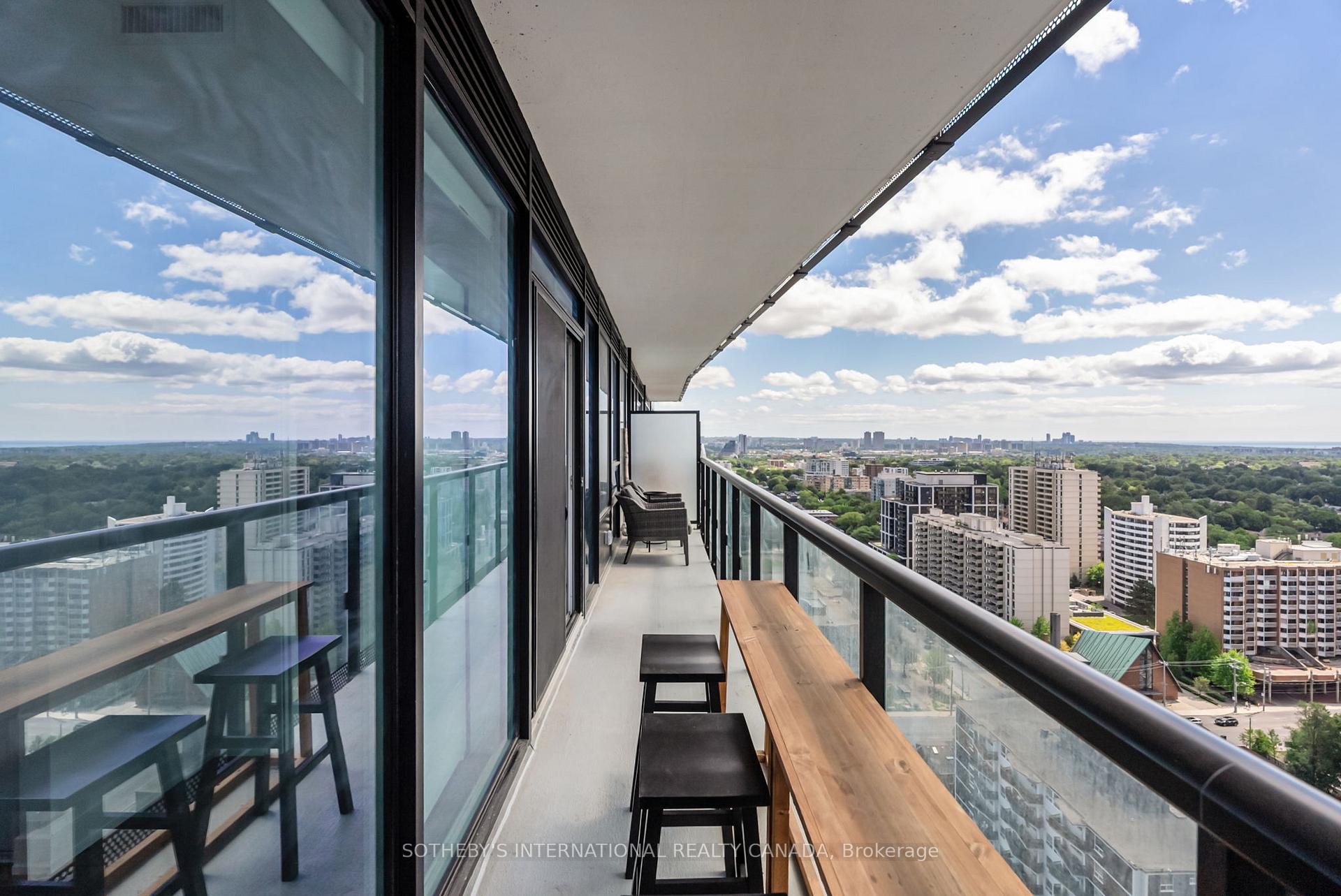 127 W BROADWAY Avenue 2302, Toronto Unit: 2302