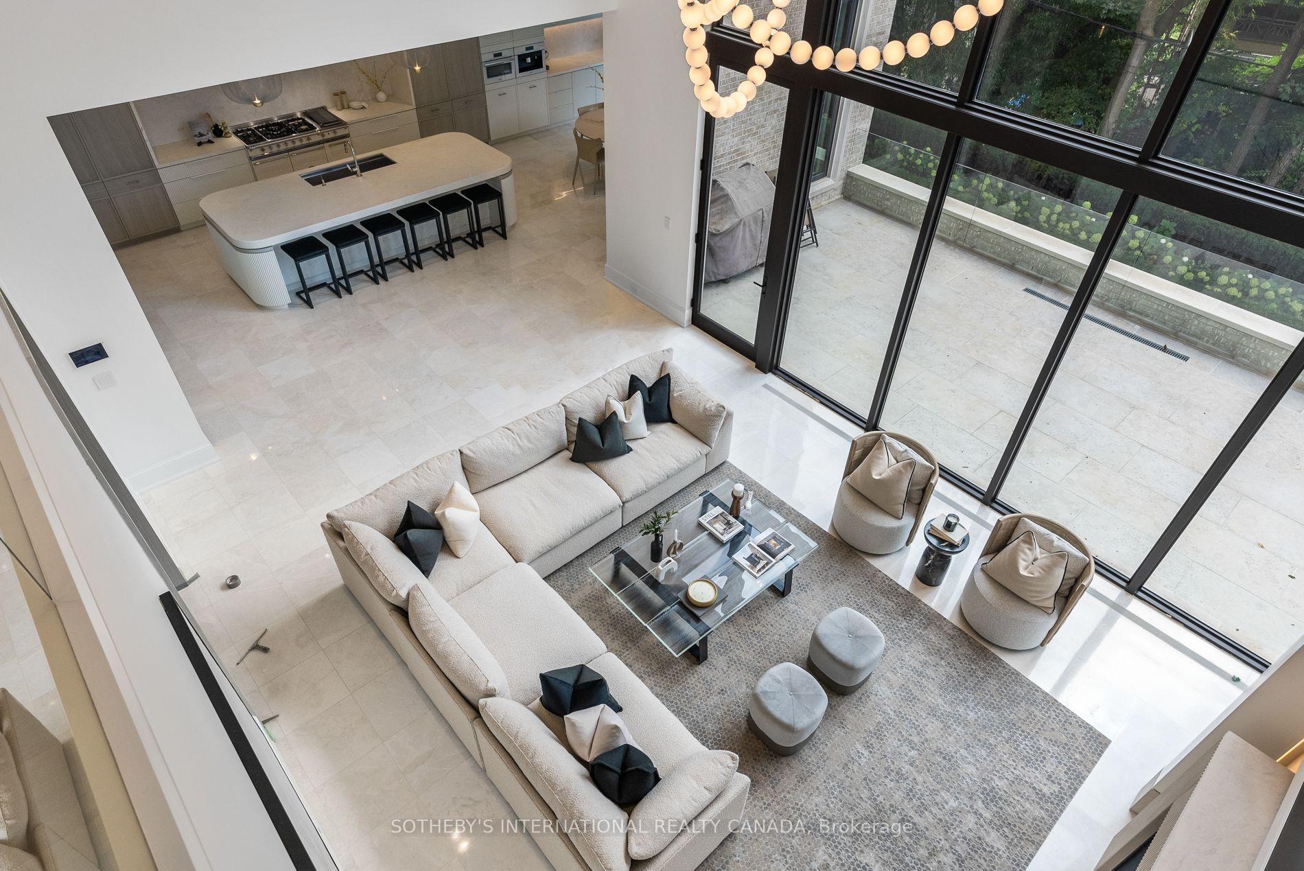 84 Old Forest Hill Road, Toronto