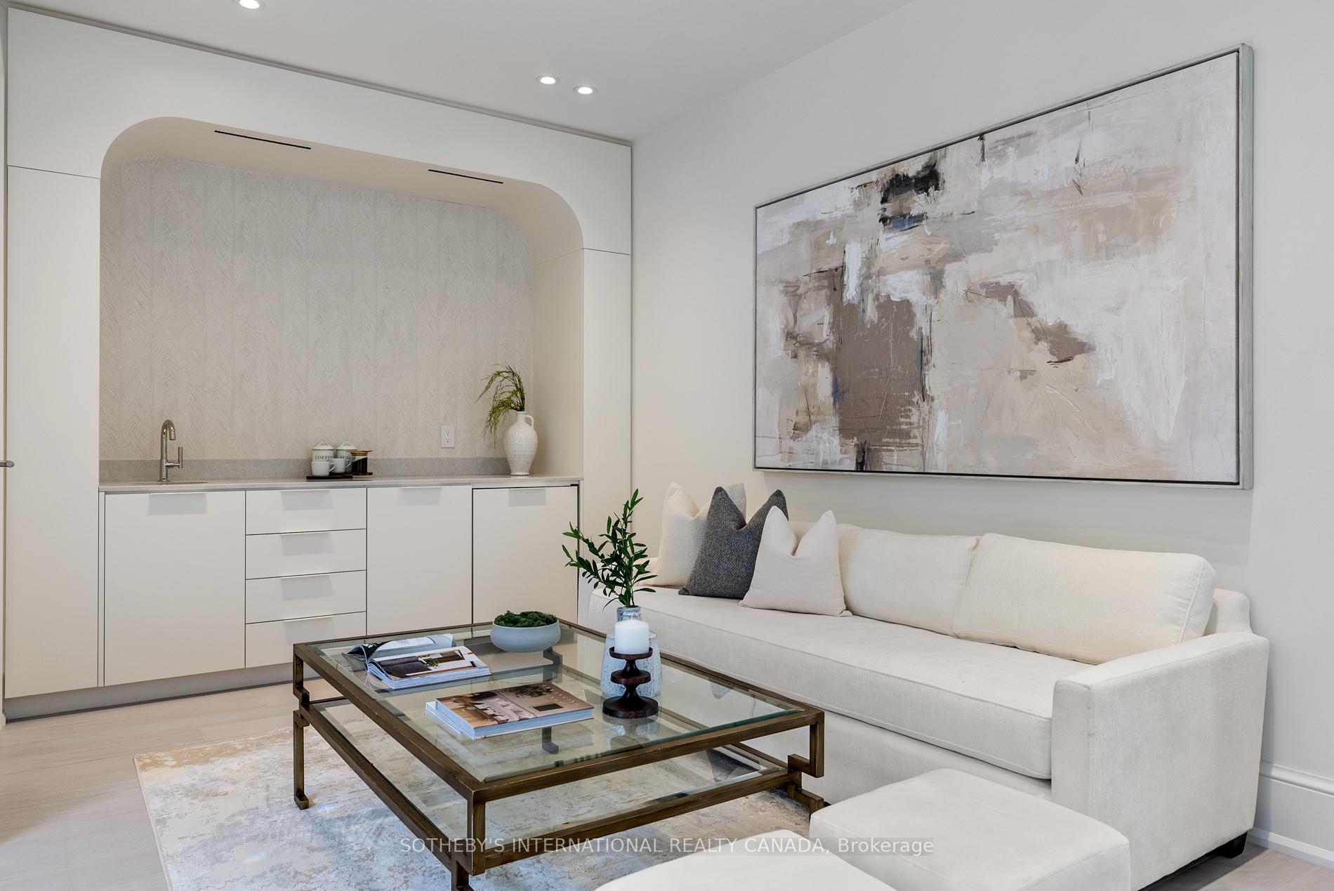 84 Old Forest Hill Road, Toronto