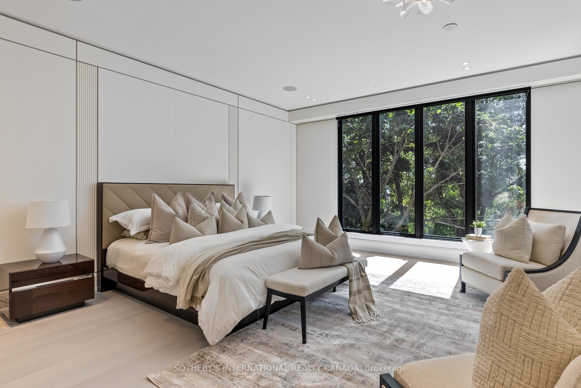 84 Old Forest Hill Road, Toronto