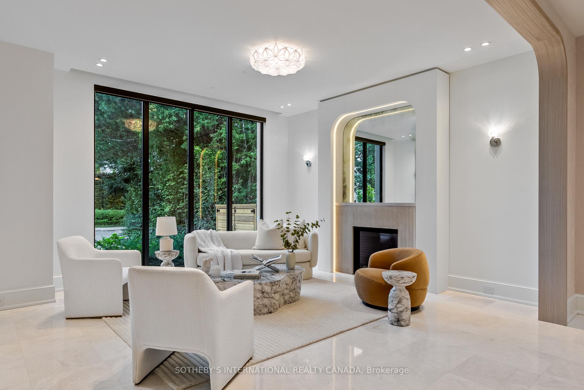 84 Old Forest Hill Road, Toronto