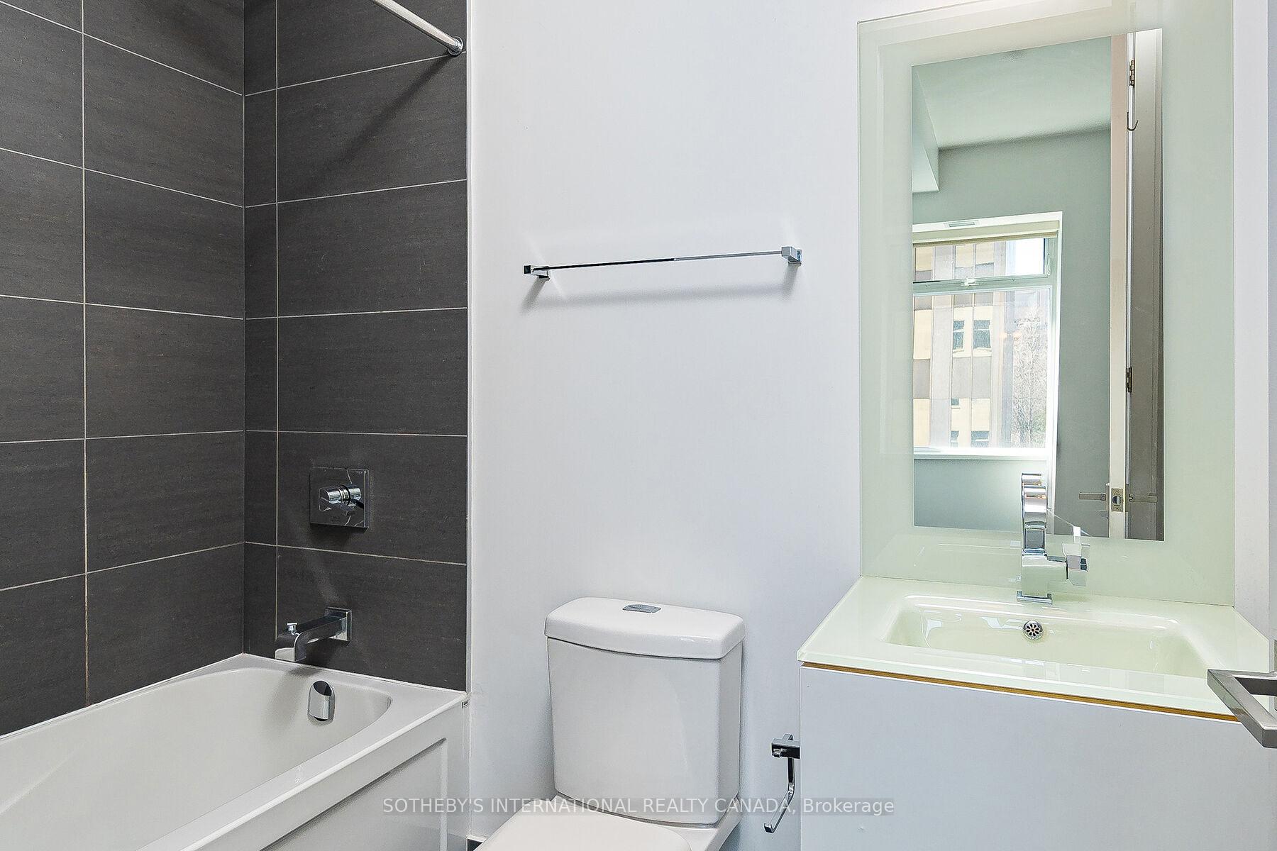 111 St Clair Avenue W 406, Toronto Unit: 406