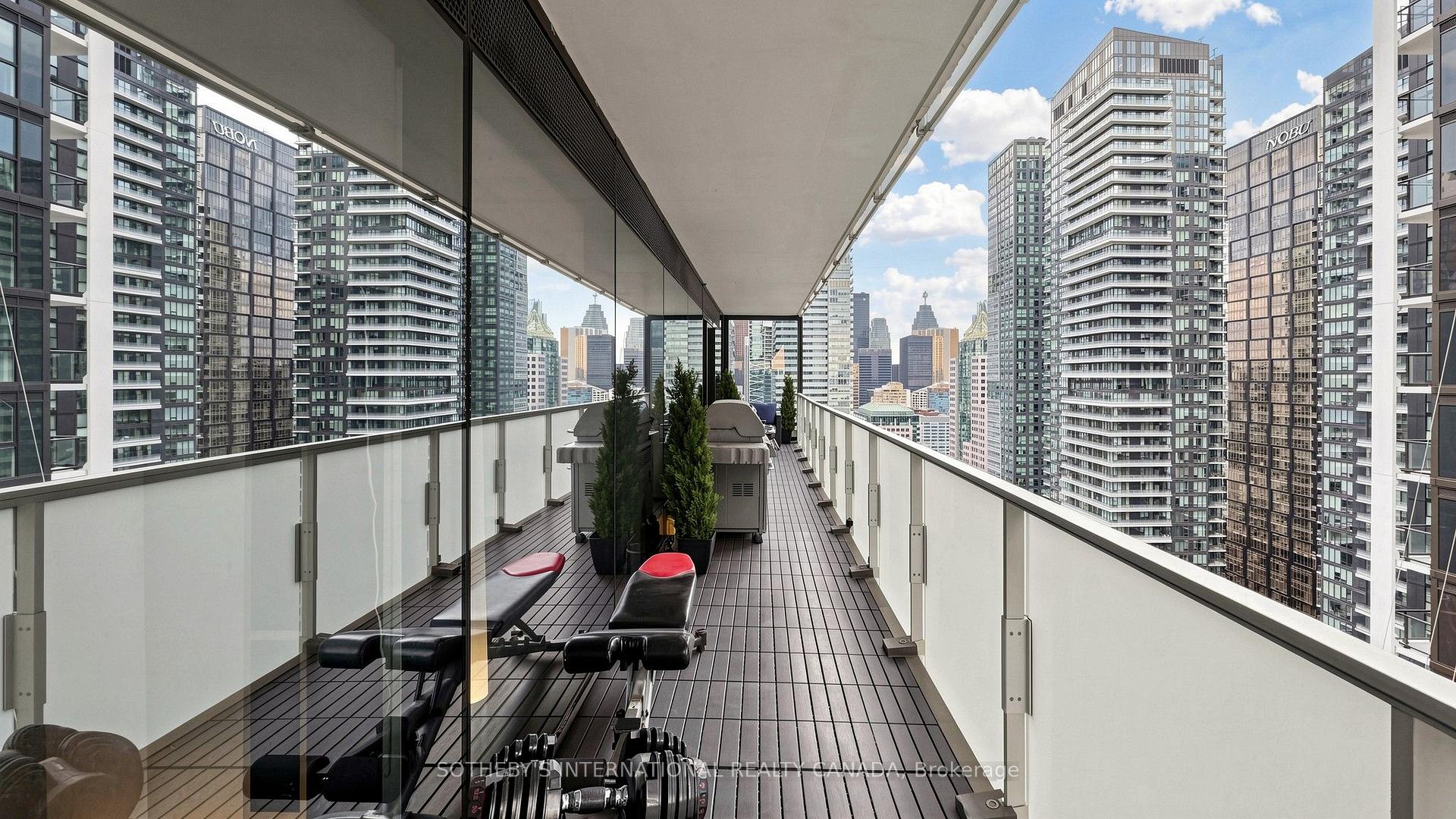 11 Charlotte Street 2807, Toronto Unit: 2807