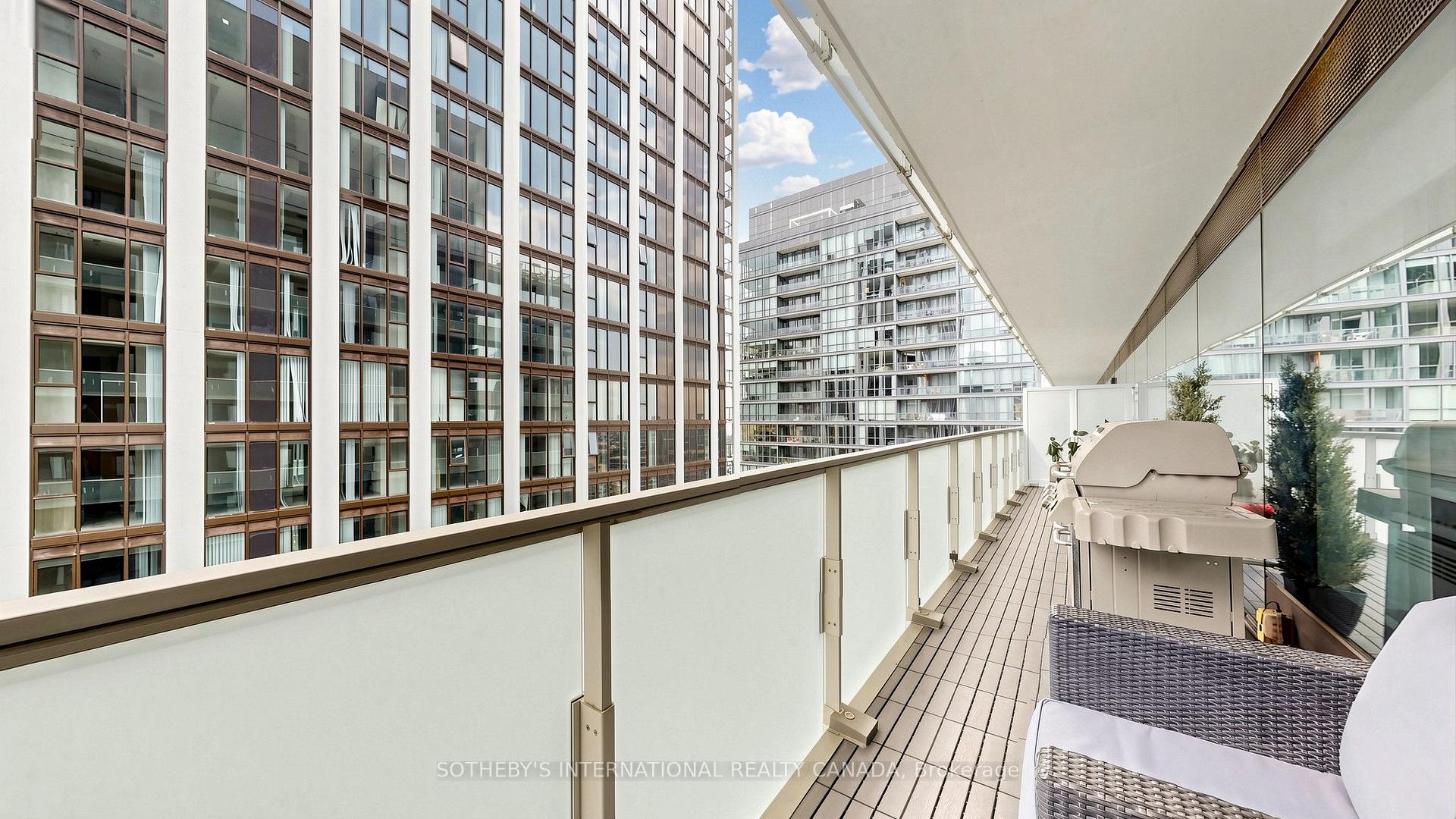 11 Charlotte Street 2807, Toronto Unit: 2807