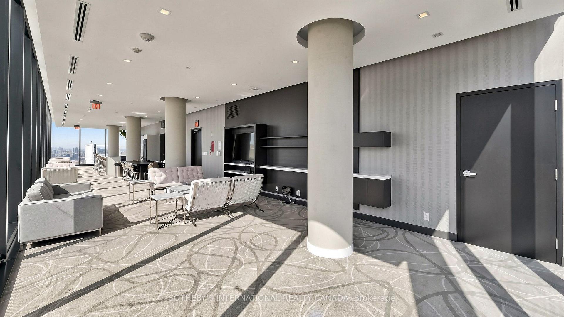 11 Charlotte Street 2807, Toronto Unit: 2807