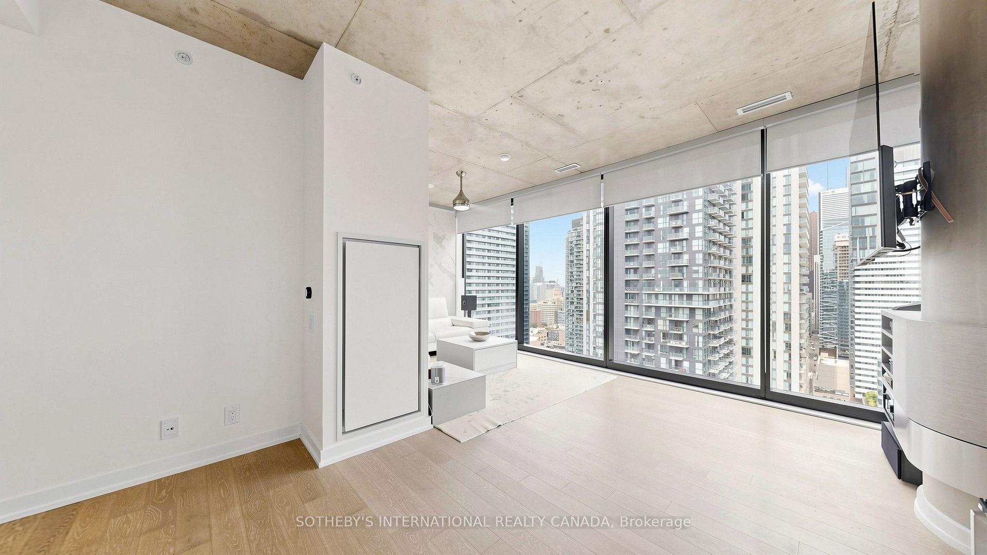 11 Charlotte Street 2807, Toronto Unit: 2807