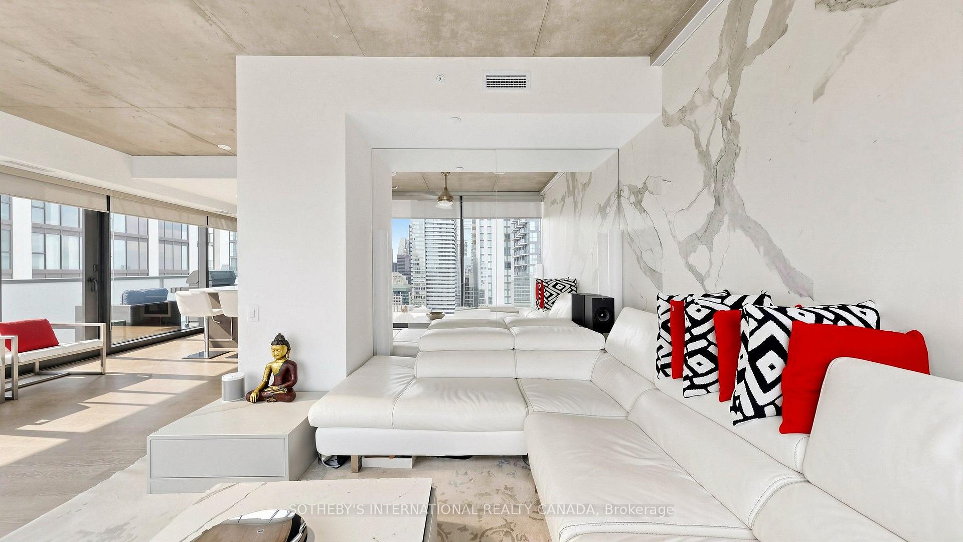 11 Charlotte Street 2807, Toronto Unit: 2807