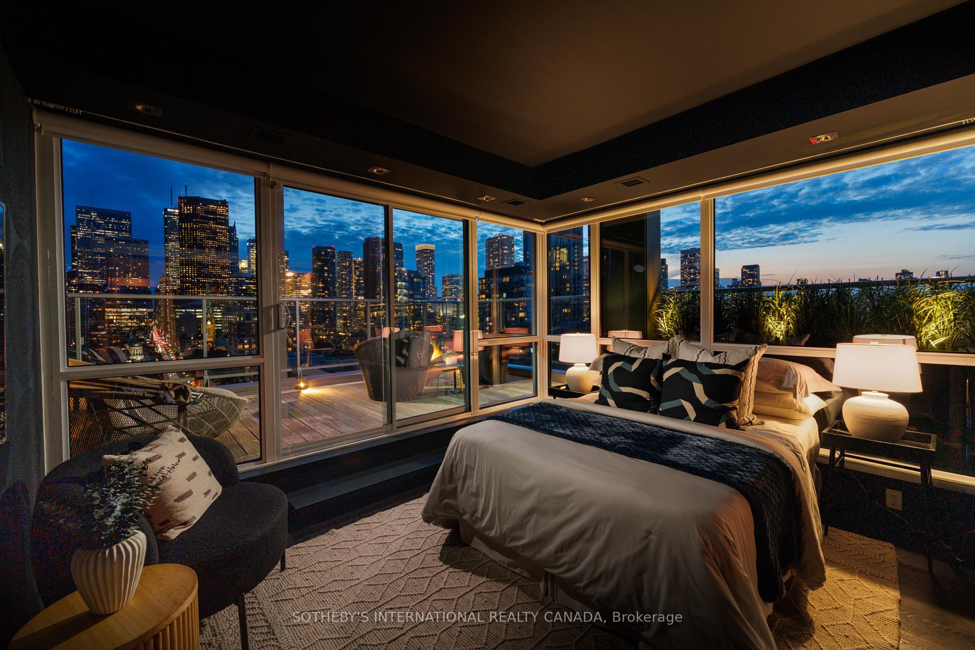 39 Sherbourne Street 1606, Toronto Unit: 1606