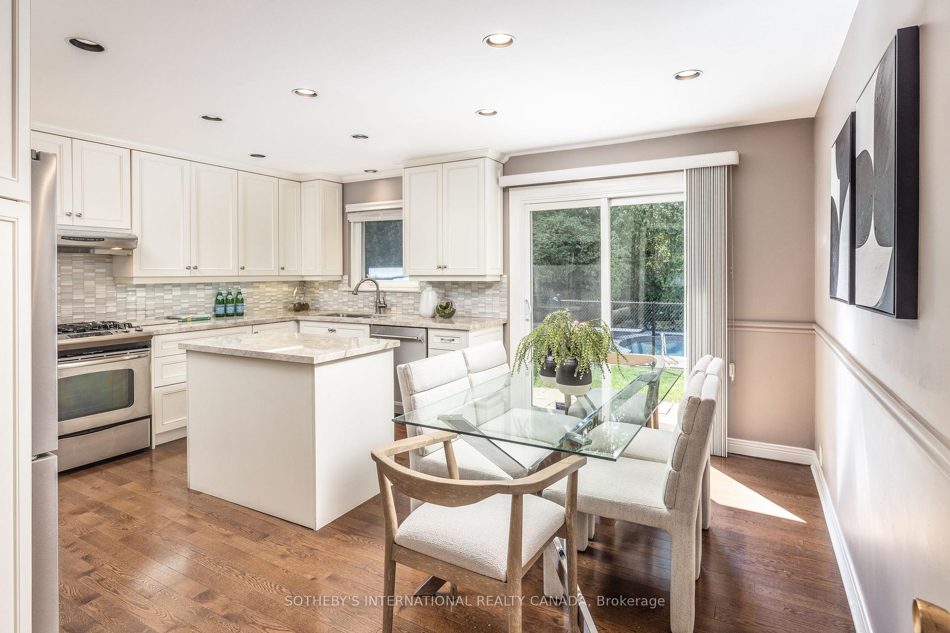 25 Gossamer Avenue, Toronto
