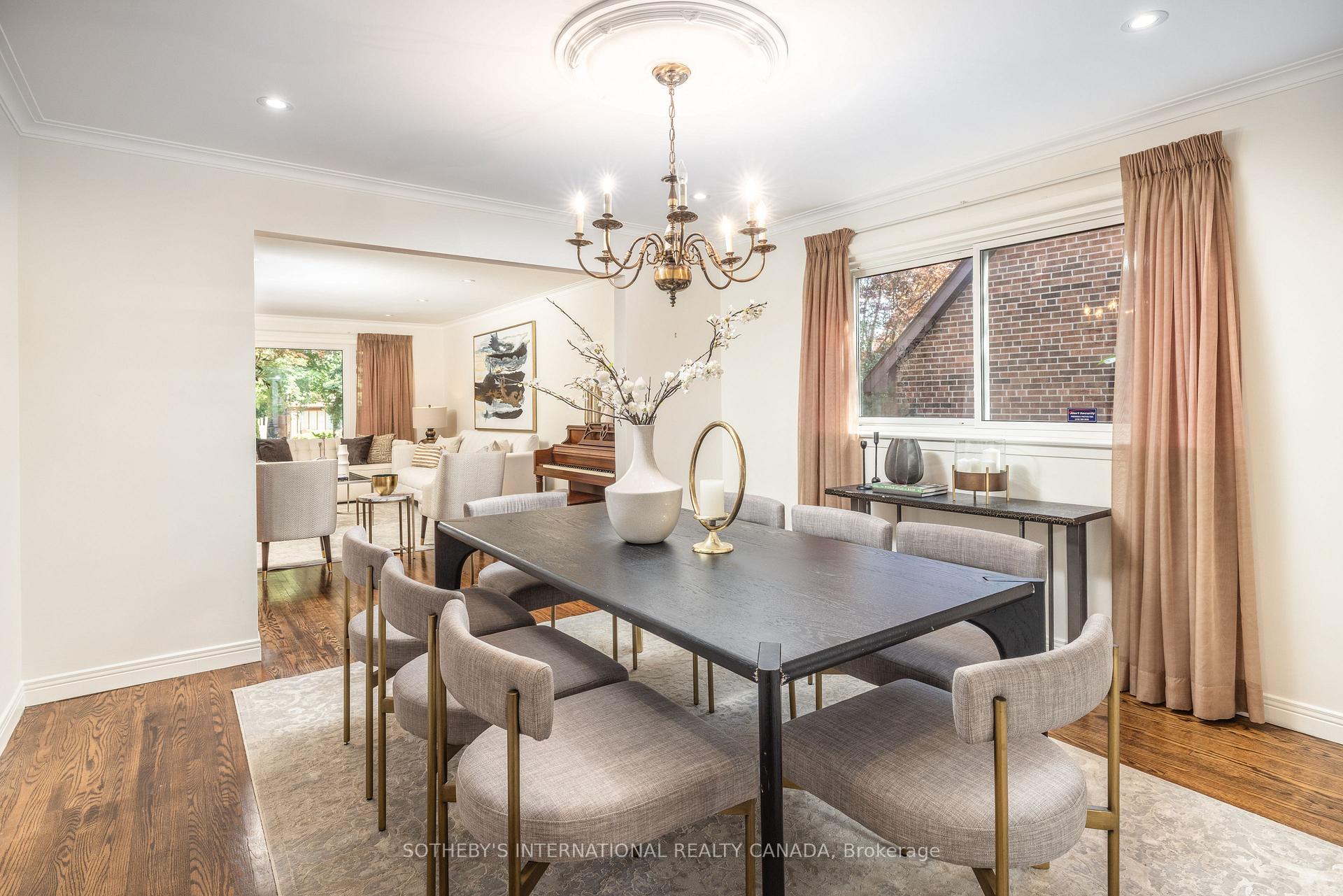 25 Gossamer Avenue, Toronto