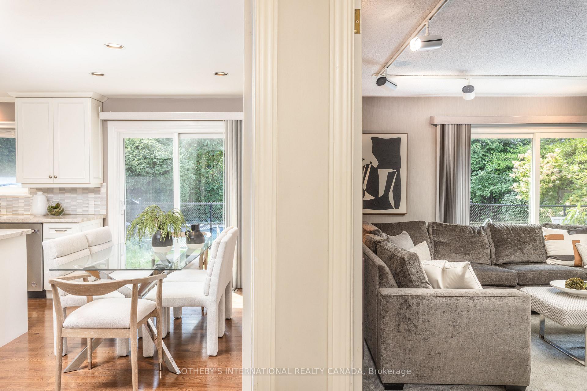 25 Gossamer Avenue, Toronto