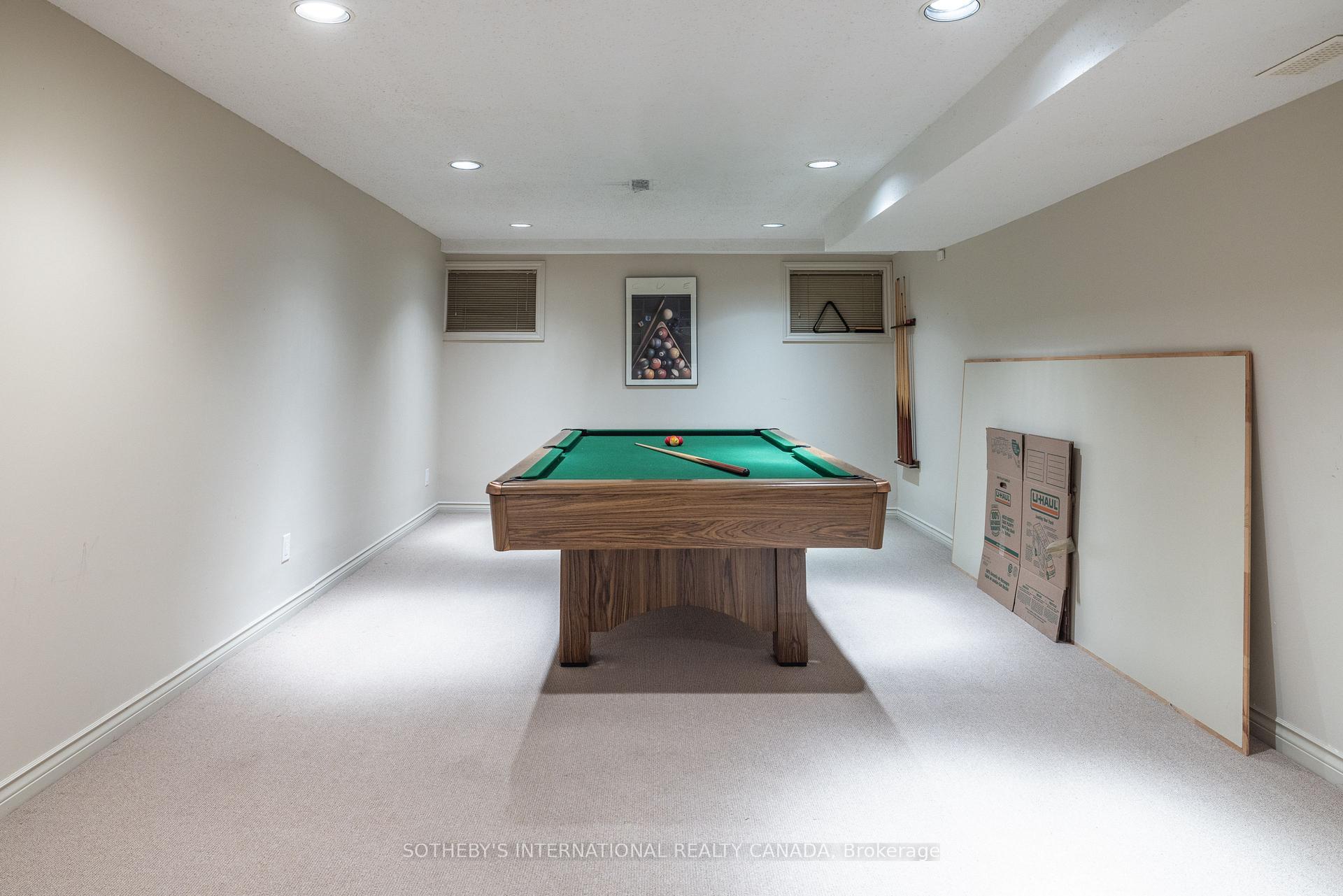 25 Gossamer Avenue, Toronto