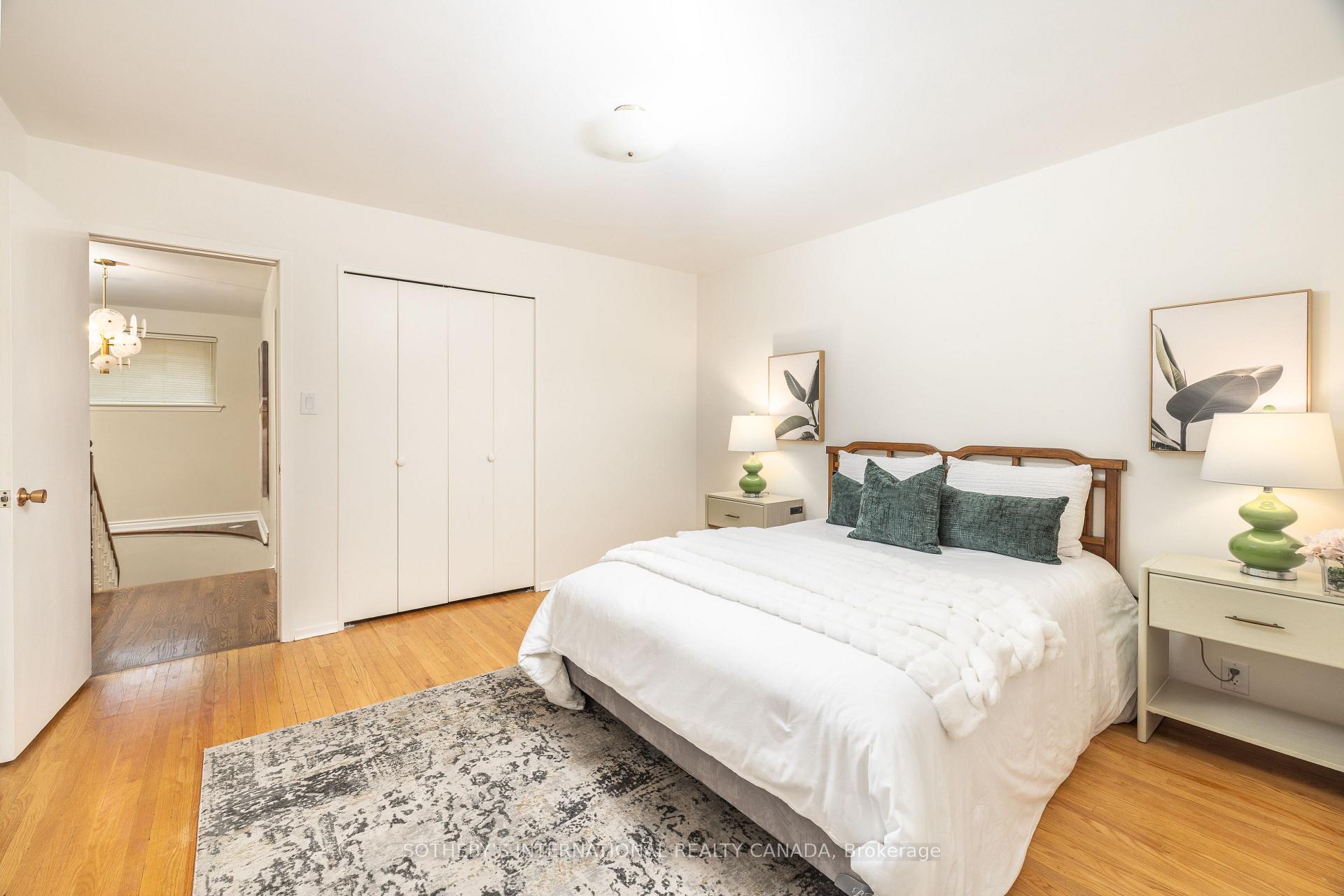 25 Gossamer Avenue, Toronto