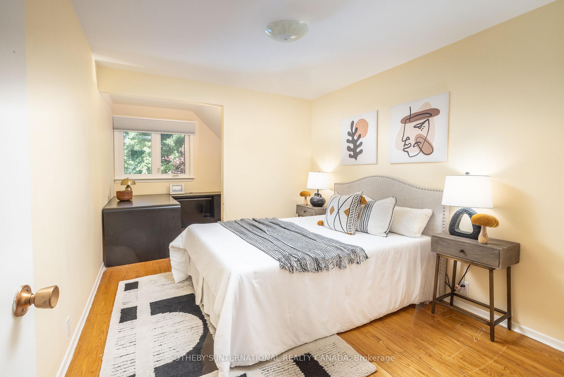 25 Gossamer Avenue, Toronto