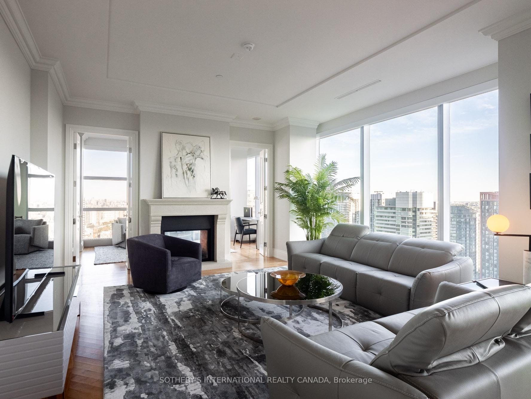 183 Wellington Street W 4301, Toronto Unit: 4301