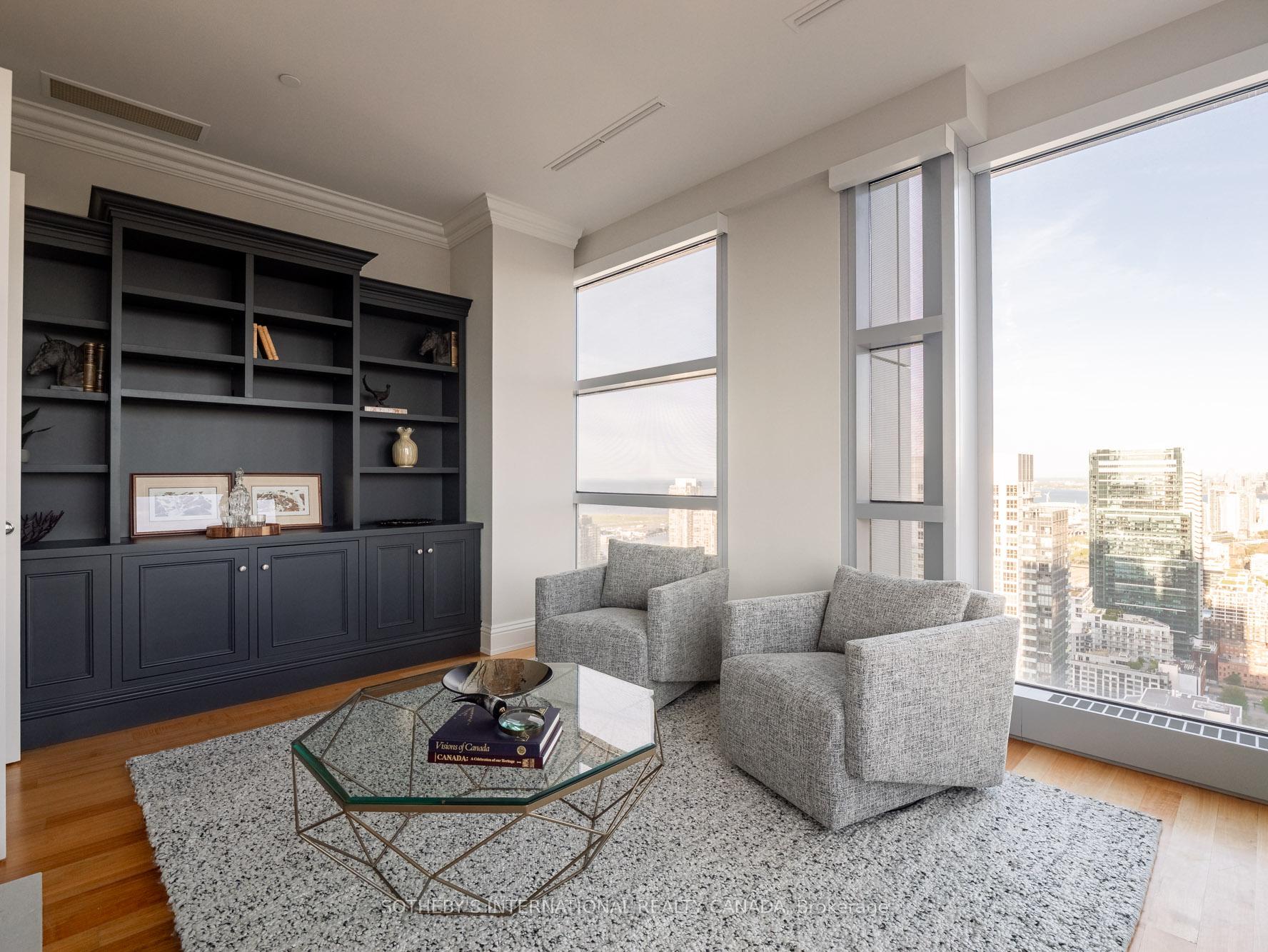 183 Wellington Street W 4301, Toronto Unit: 4301