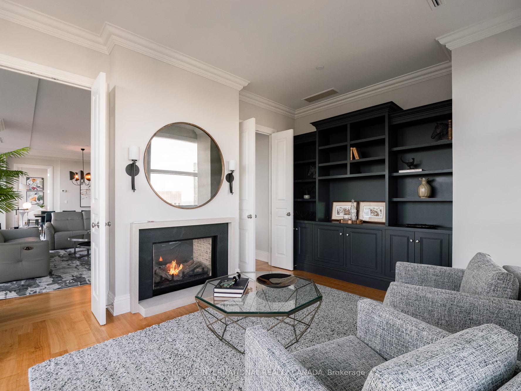 183 Wellington Street W 4301, Toronto Unit: 4301