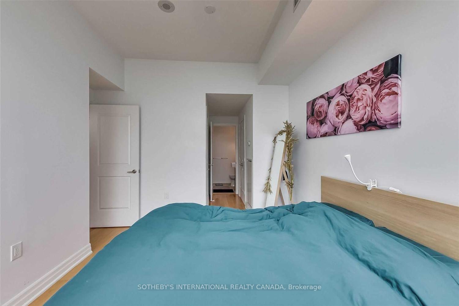 8 The Esplanade 5505, Toronto Unit: 5505