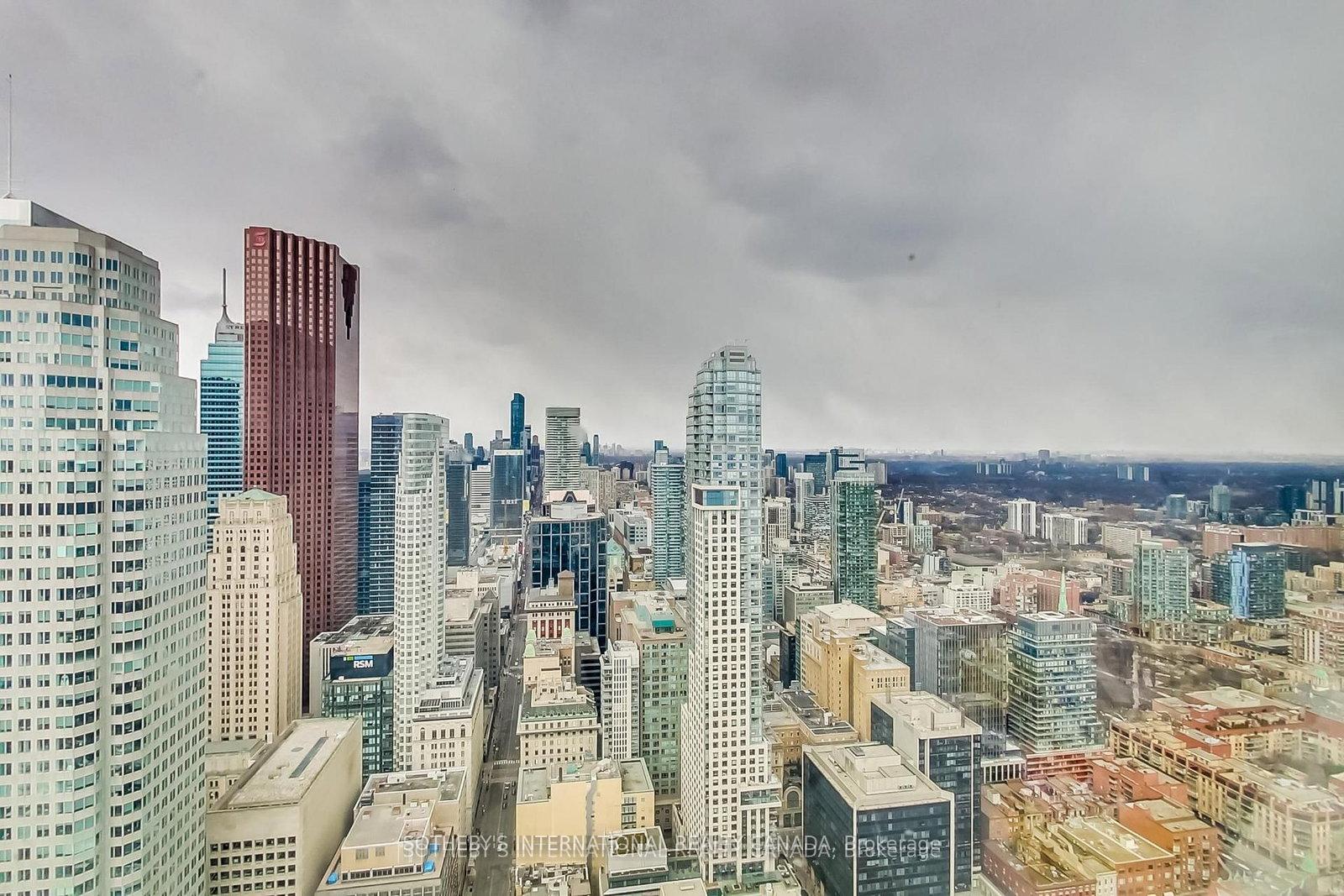 8 The Esplanade 5504, Toronto Unit: 5504