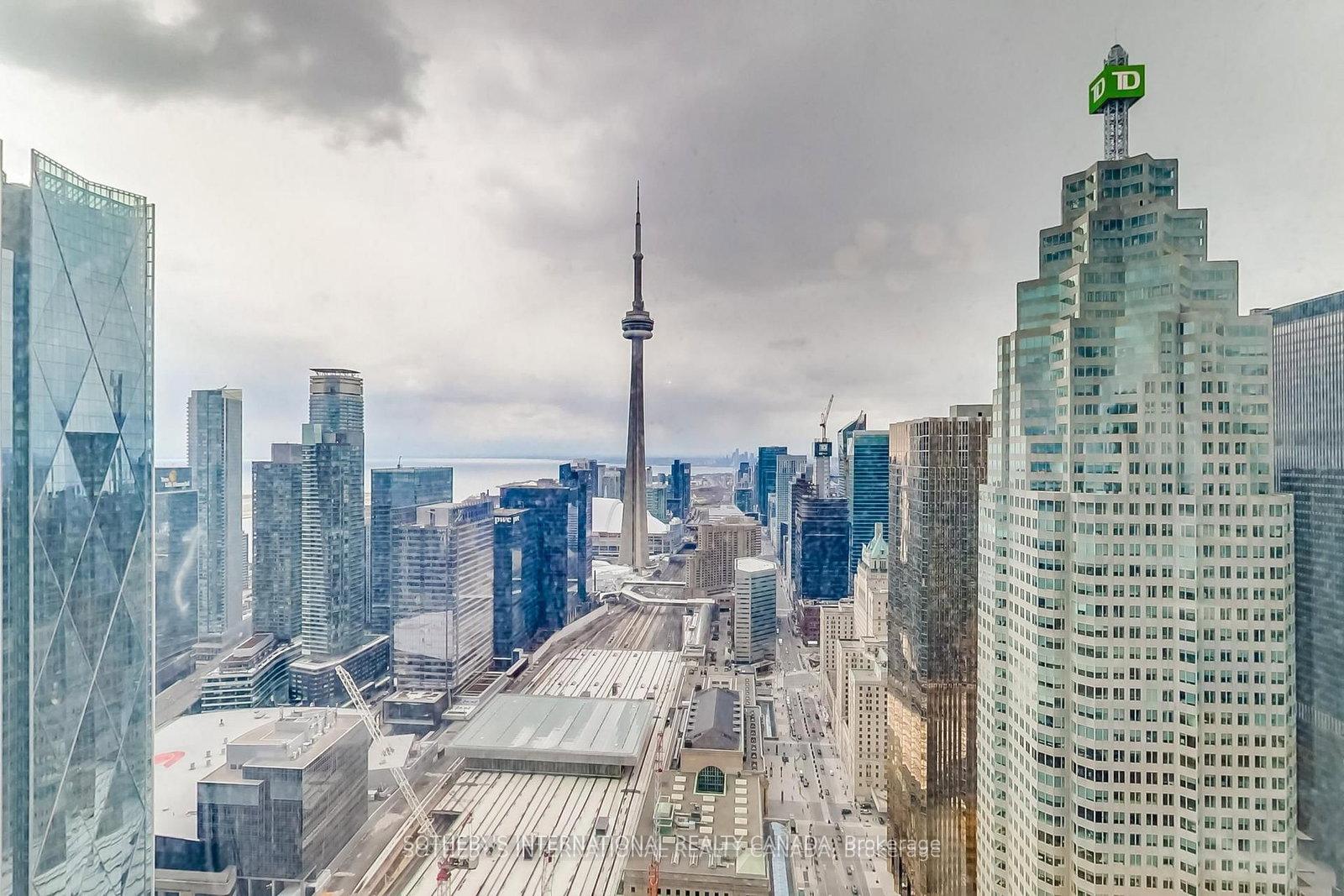 8 The Esplanade 5504, Toronto Unit: 5504