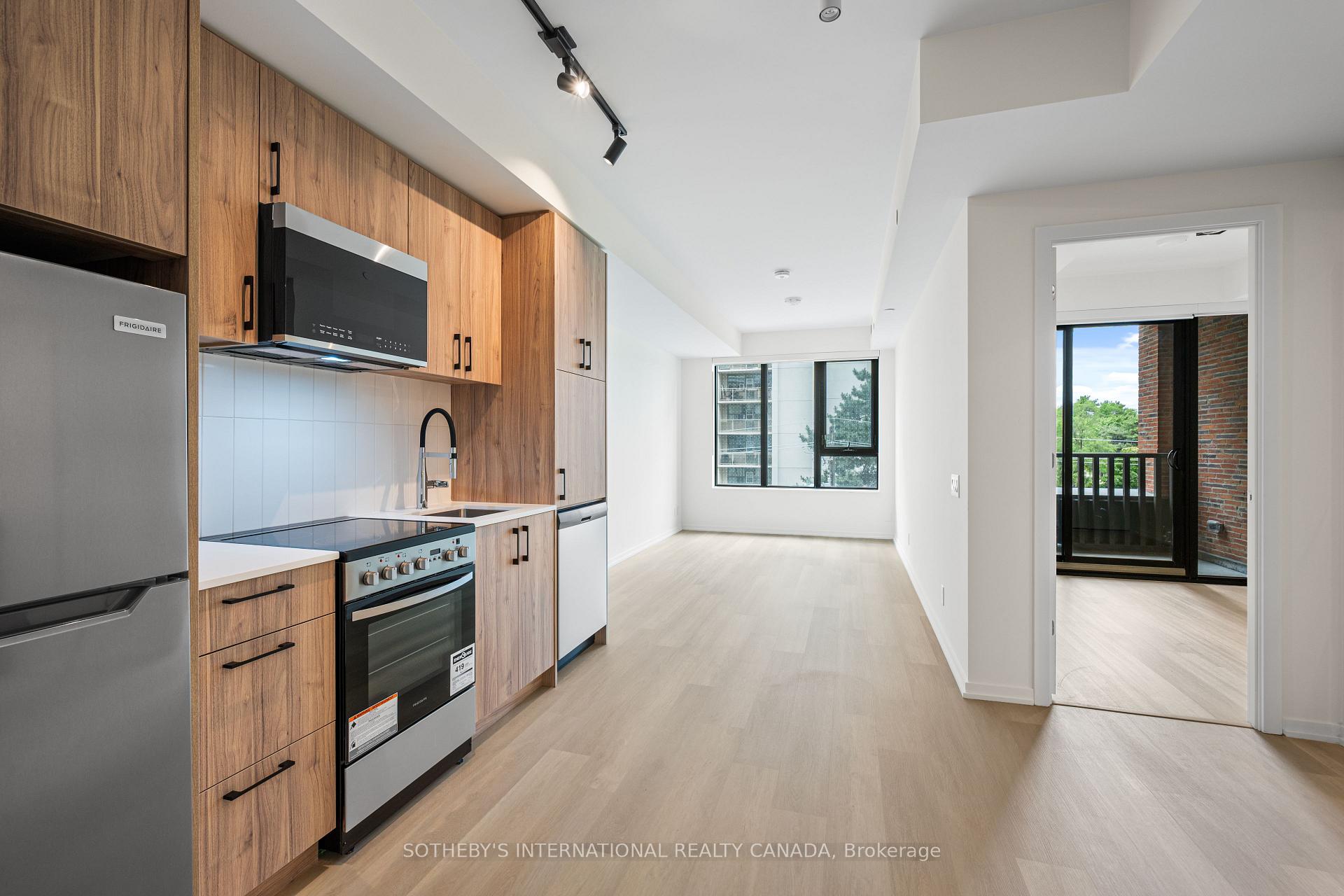 109 Erskine Avenue 308, Toronto Unit: 308