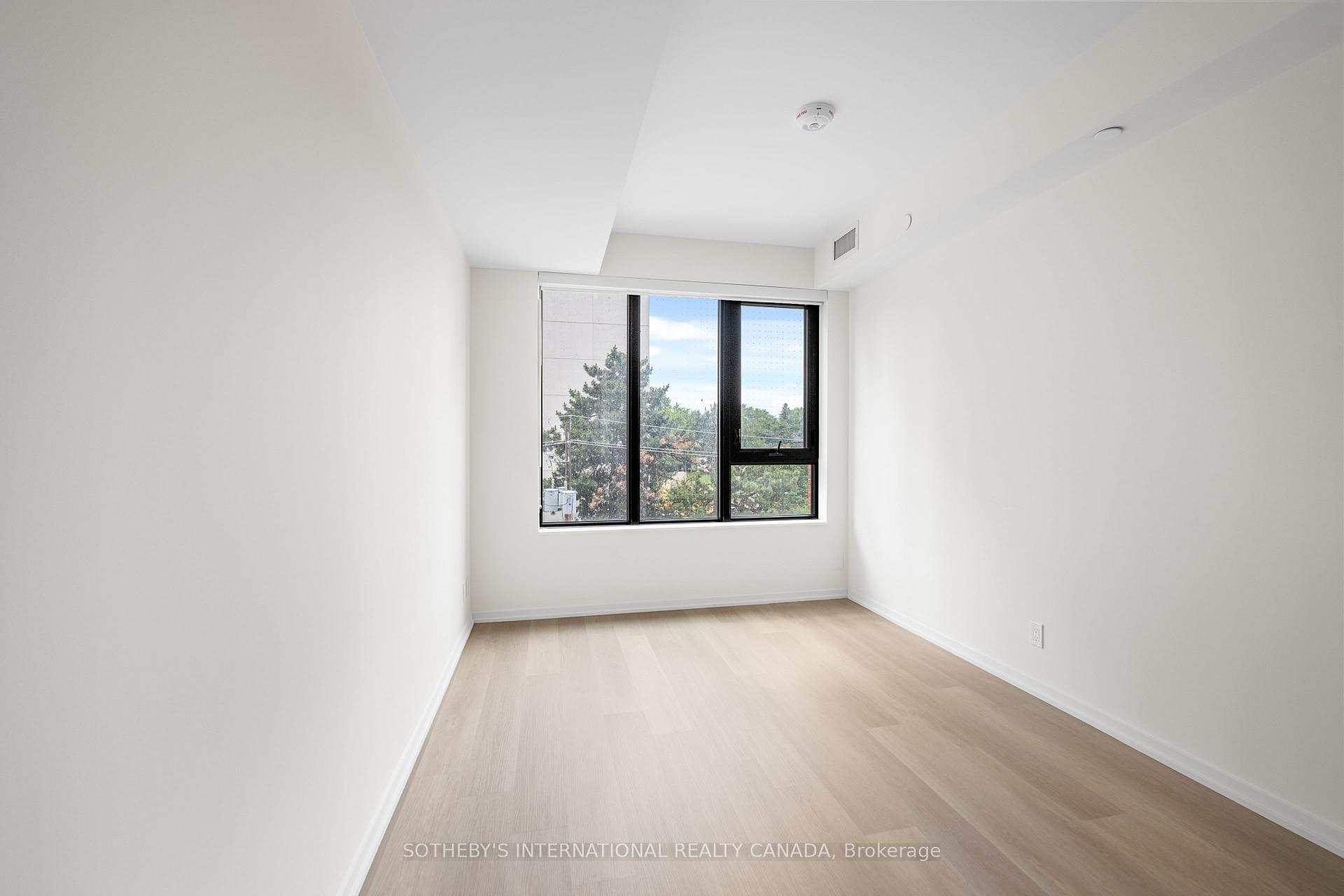 109 Erskine Avenue 308, Toronto Unit: 308