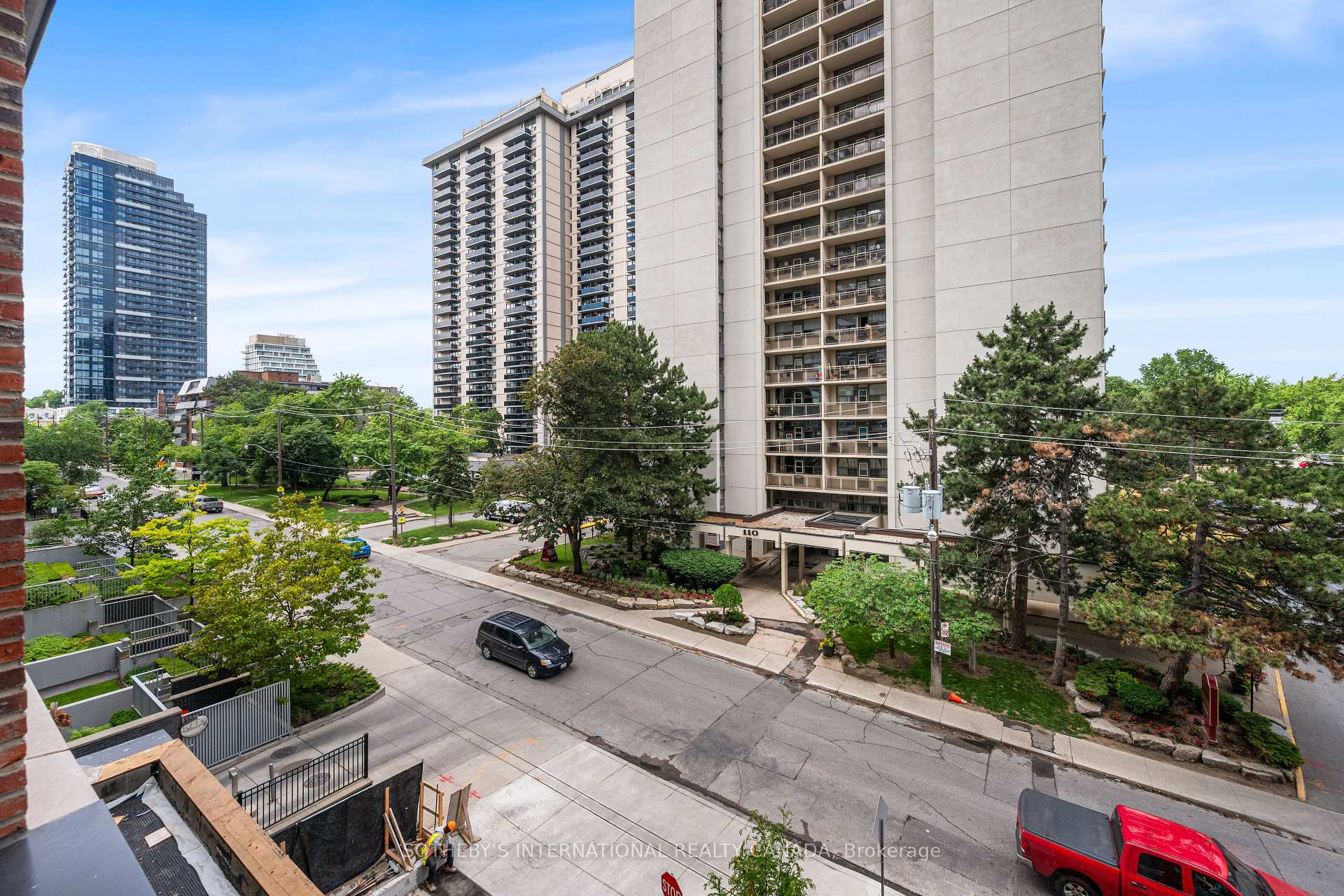 109 Erskine Avenue 308, Toronto Unit: 308