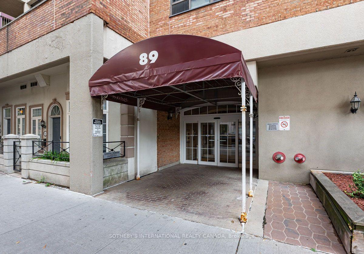 89 McCaul Street 520, Toronto Unit: 520