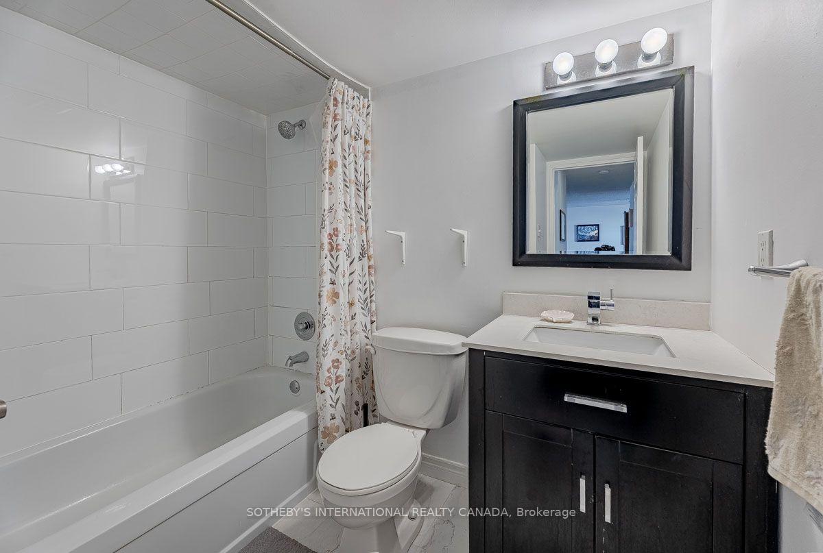 89 McCaul Street 520, Toronto Unit: 520