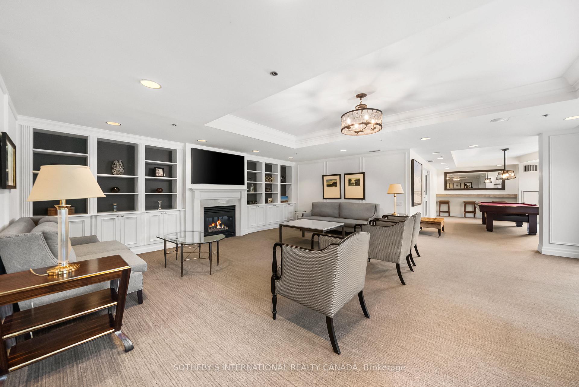 20 Scrivener Square 716, Toronto Unit: 716
