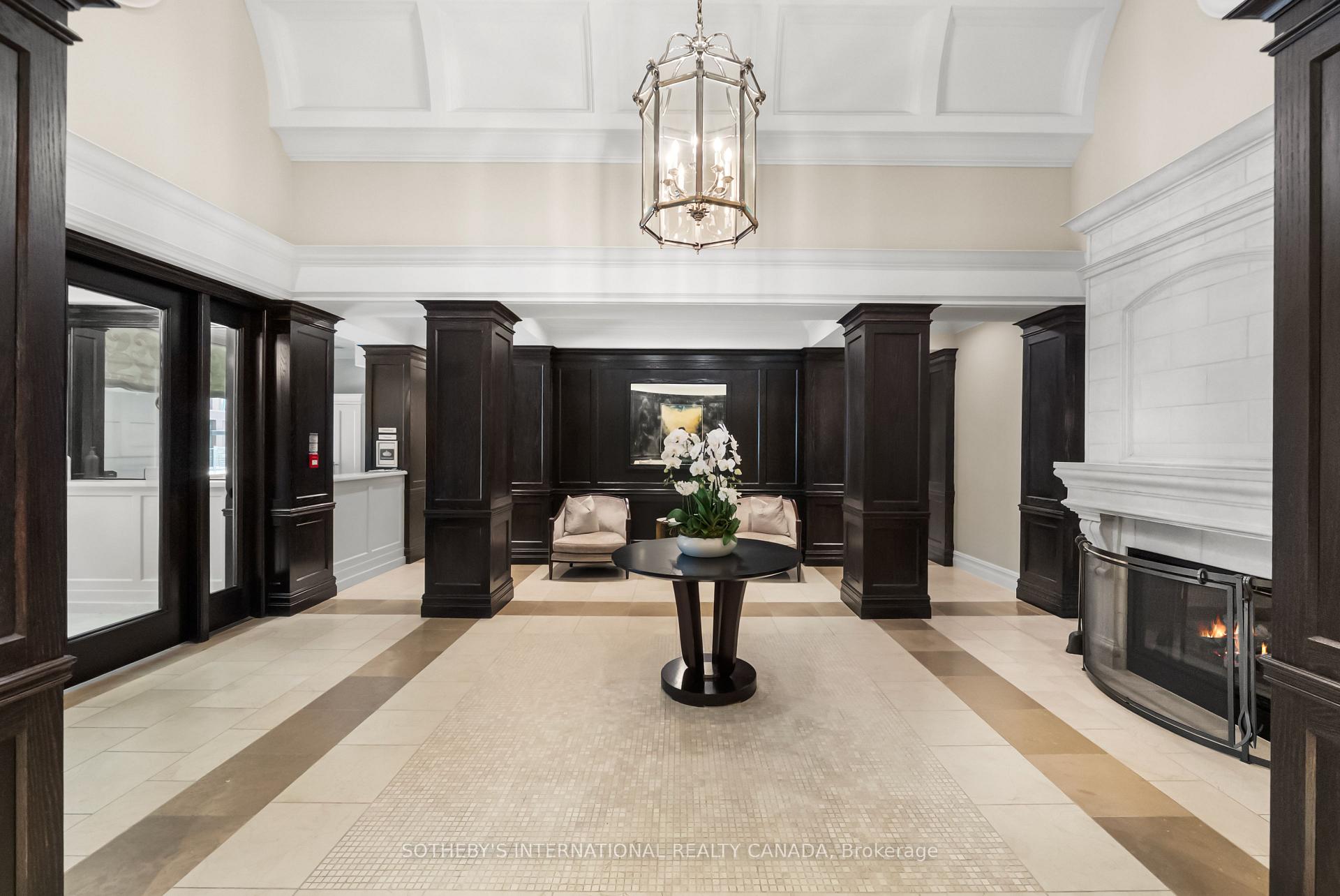 20 Scrivener Square 716, Toronto Unit: 716