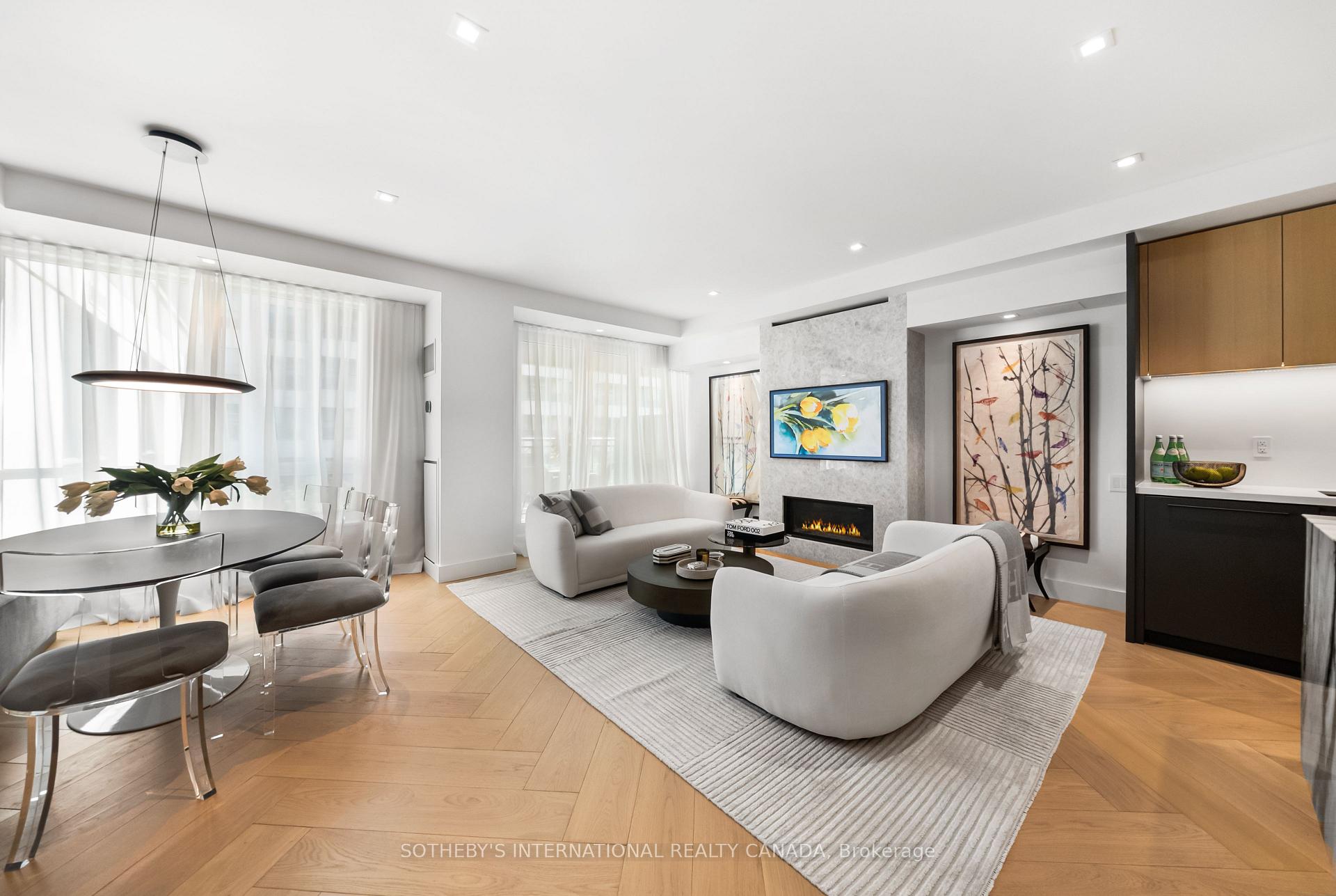 20 Scrivener Square 716, Toronto Unit: 716