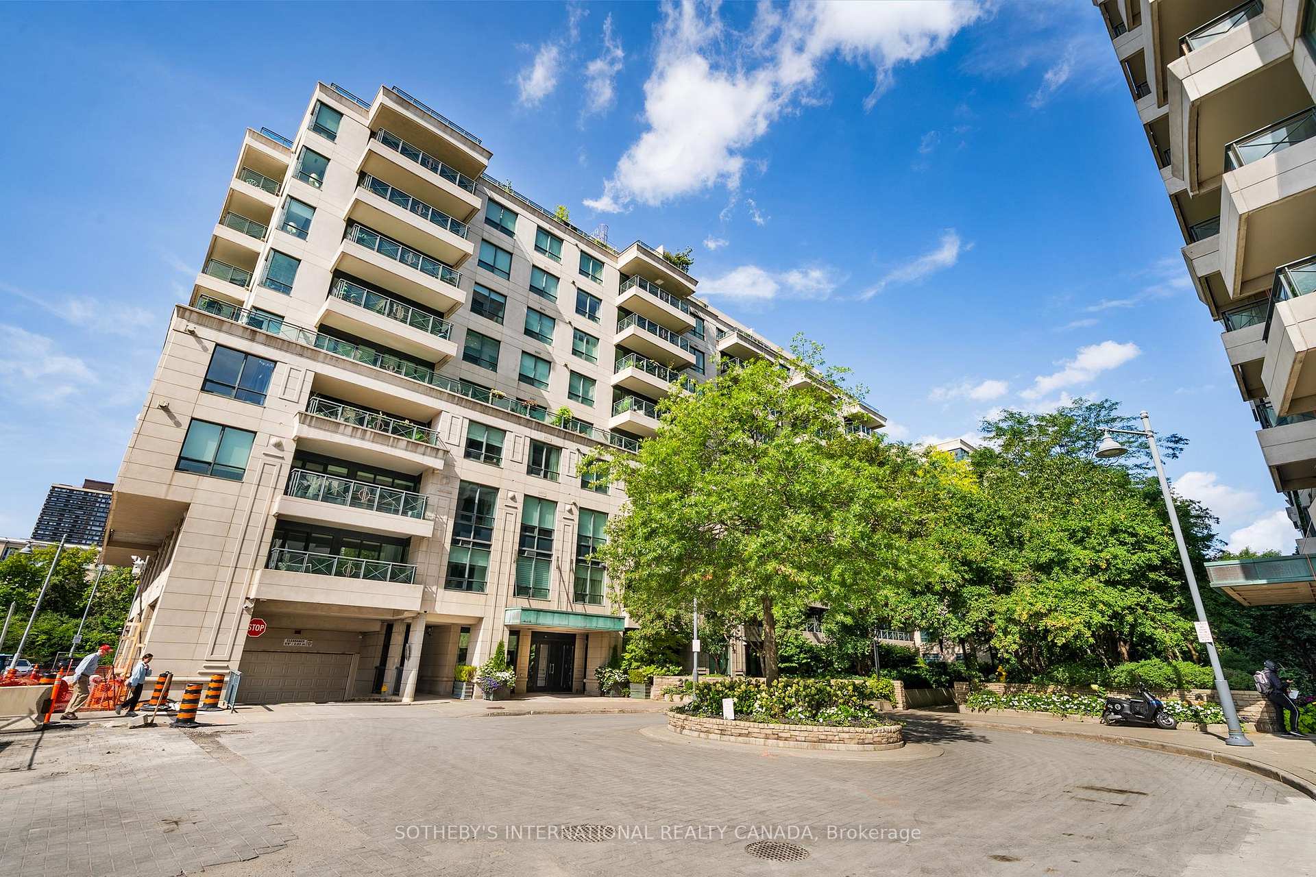 20 Scrivener Square 716, Toronto Unit: 716