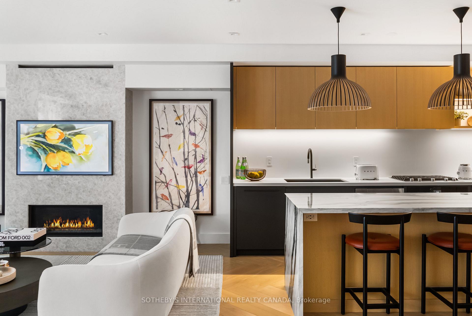 20 Scrivener Square 716, Toronto Unit: 716