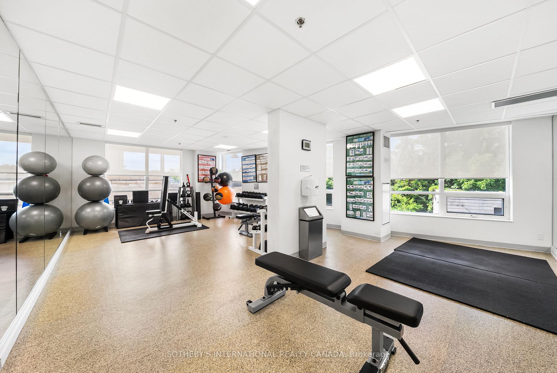 20 Scrivener Square 716, Toronto Unit: 716