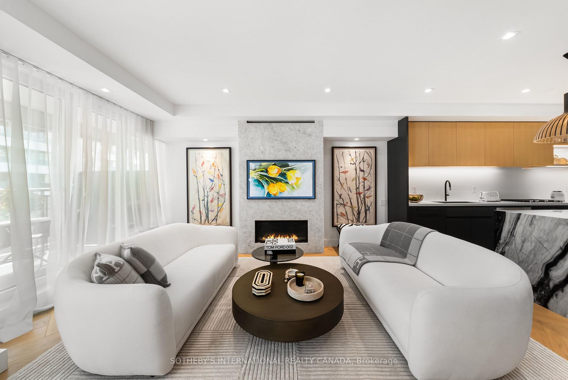 20 Scrivener Square 716, Toronto Unit: 716
