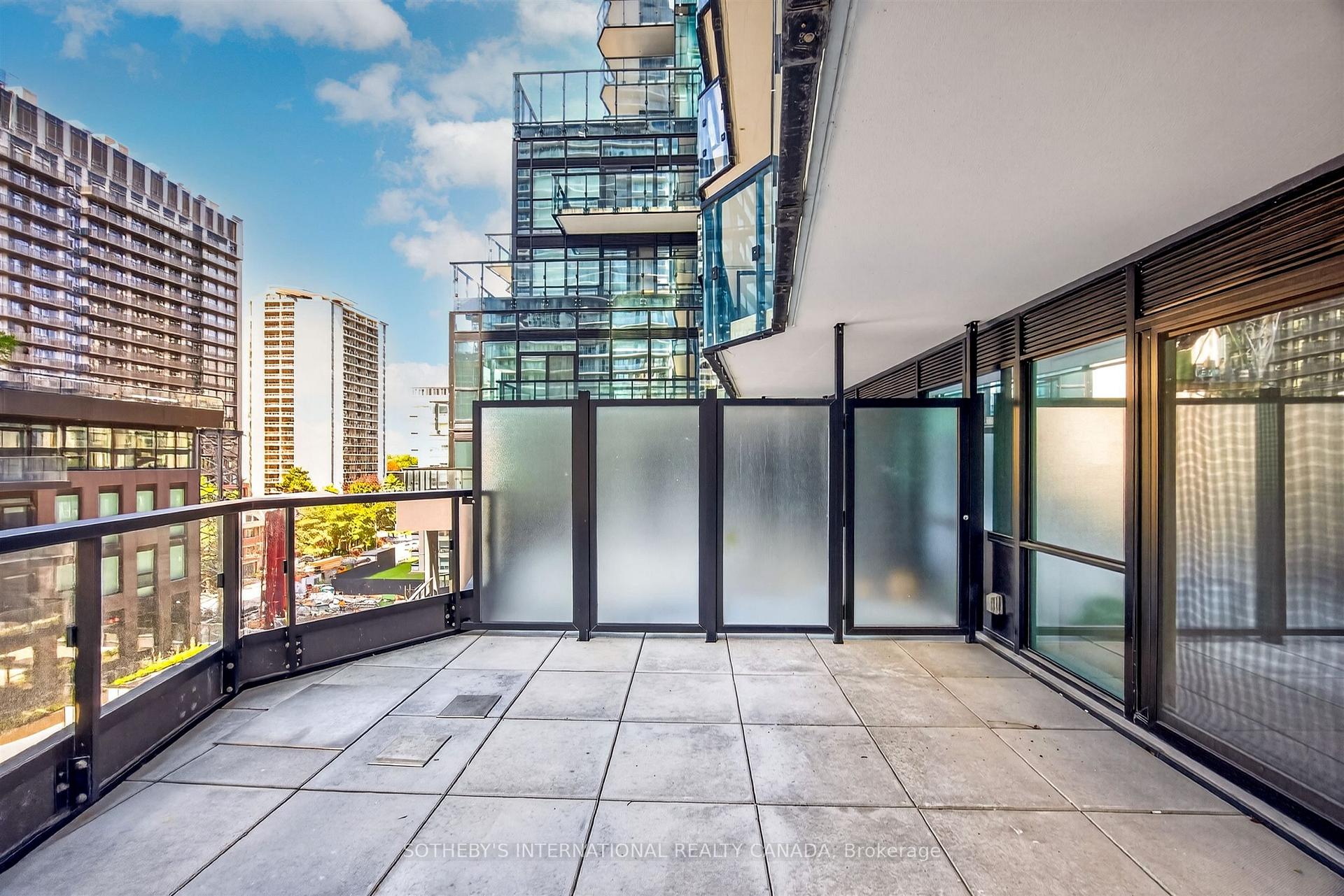 110 Broadway Avenue 507, Toronto Unit: 507