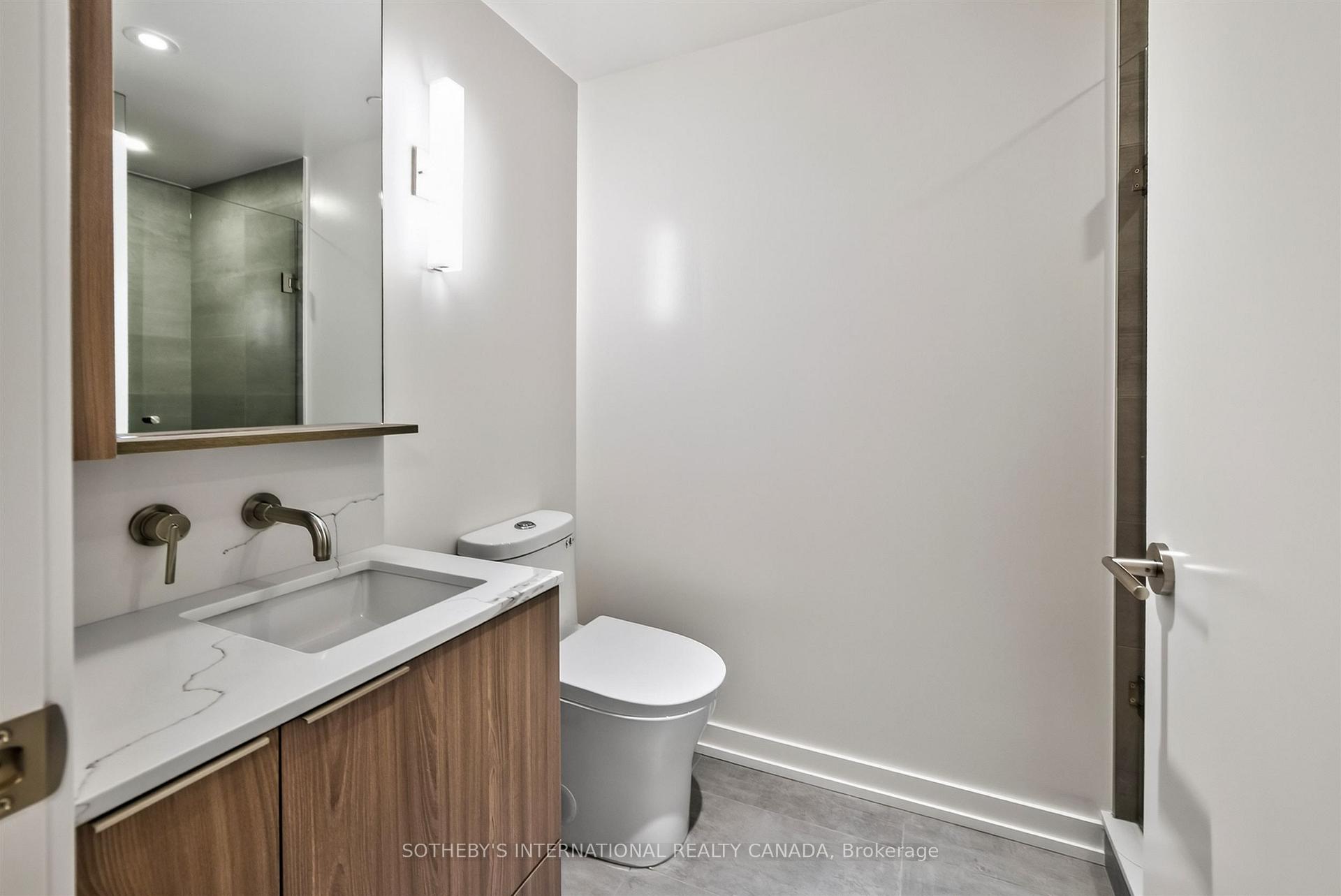 110 Broadway Avenue 507, Toronto Unit: 507