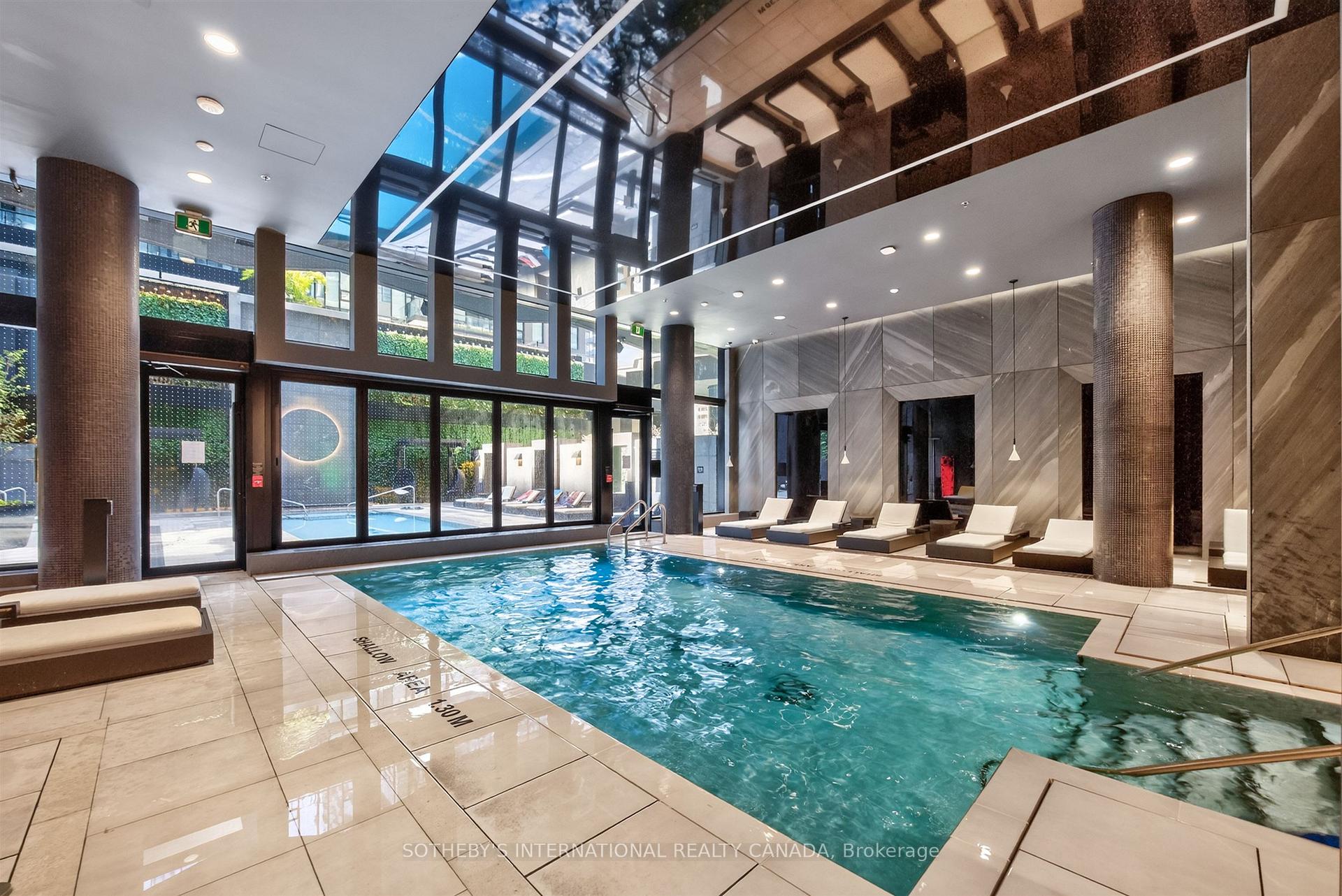 110 Broadway Avenue 507, Toronto Unit: 507