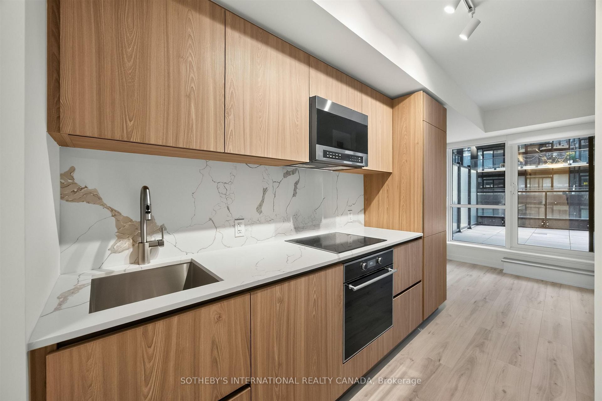 110 Broadway Avenue 507, Toronto Unit: 507