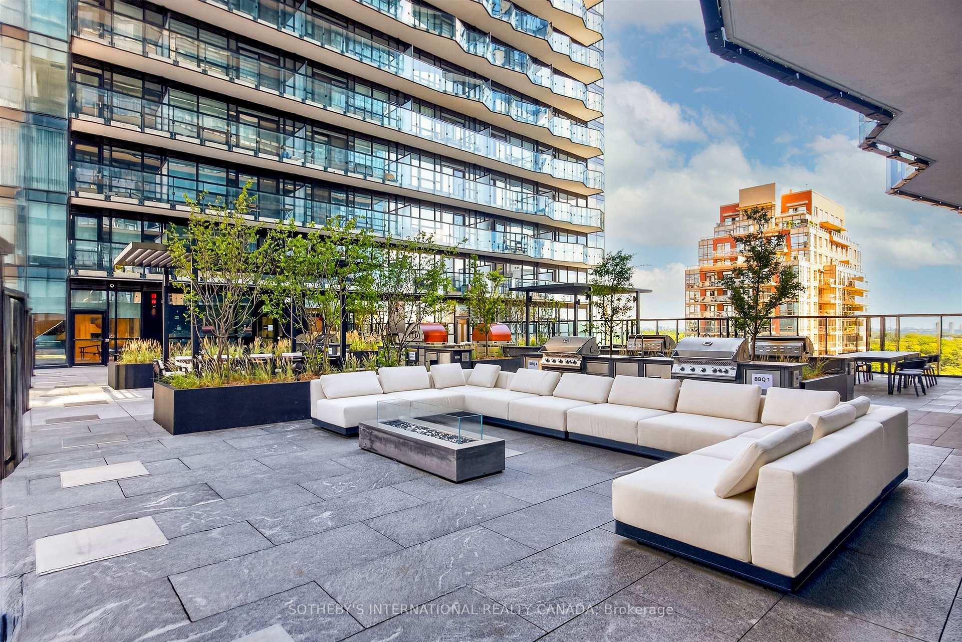 110 Broadway Avenue 507, Toronto Unit: 507
