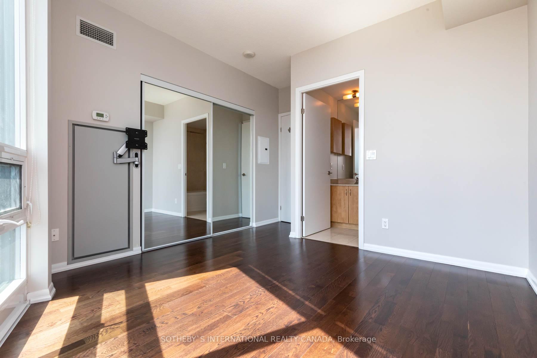 215 Fort York Boulevard 2904, Toronto Unit: 2904