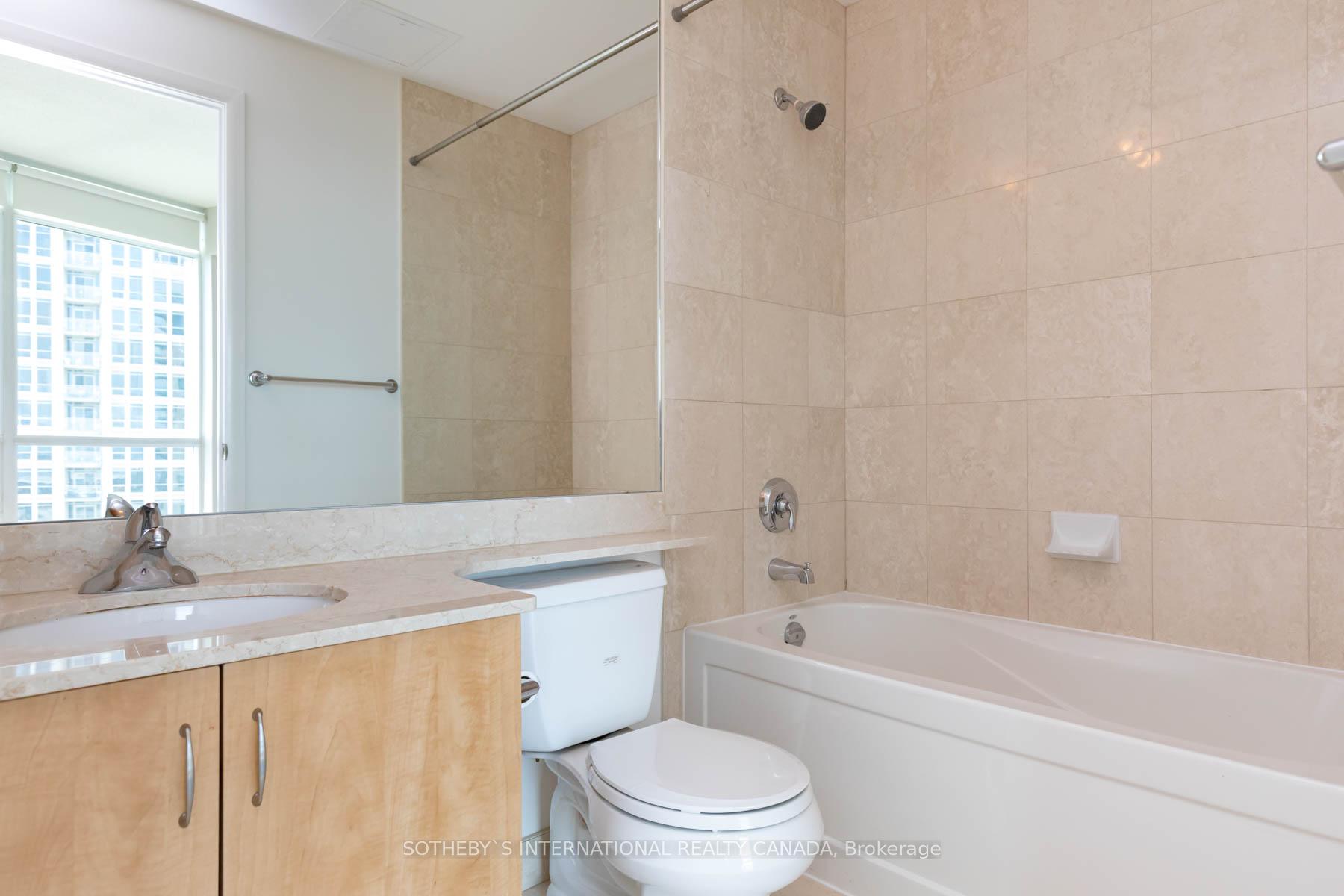 215 Fort York Boulevard 2904, Toronto Unit: 2904