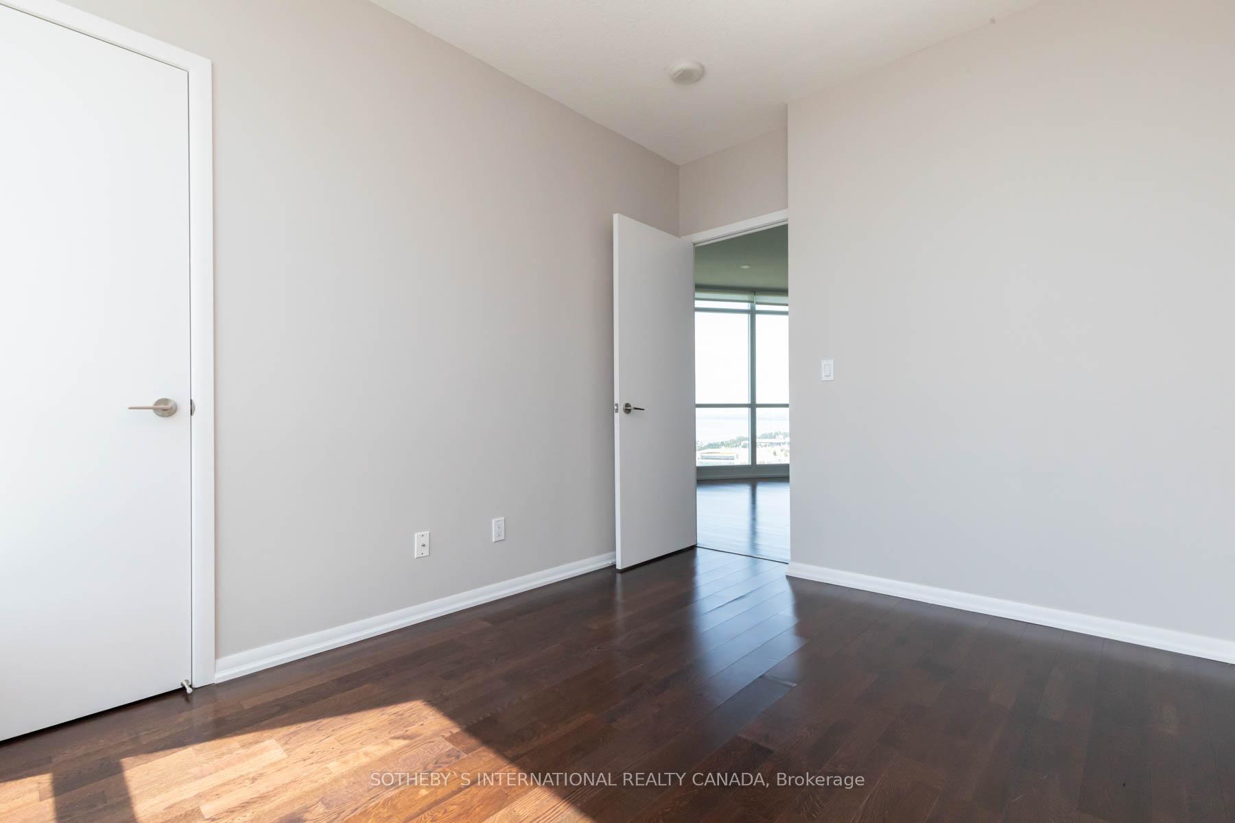 215 Fort York Boulevard 2904, Toronto Unit: 2904