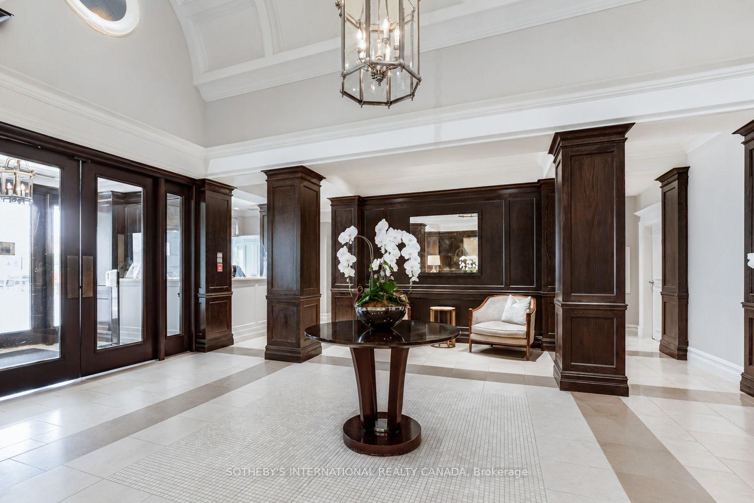 20 Scrivener Square 301, Toronto Unit: 301