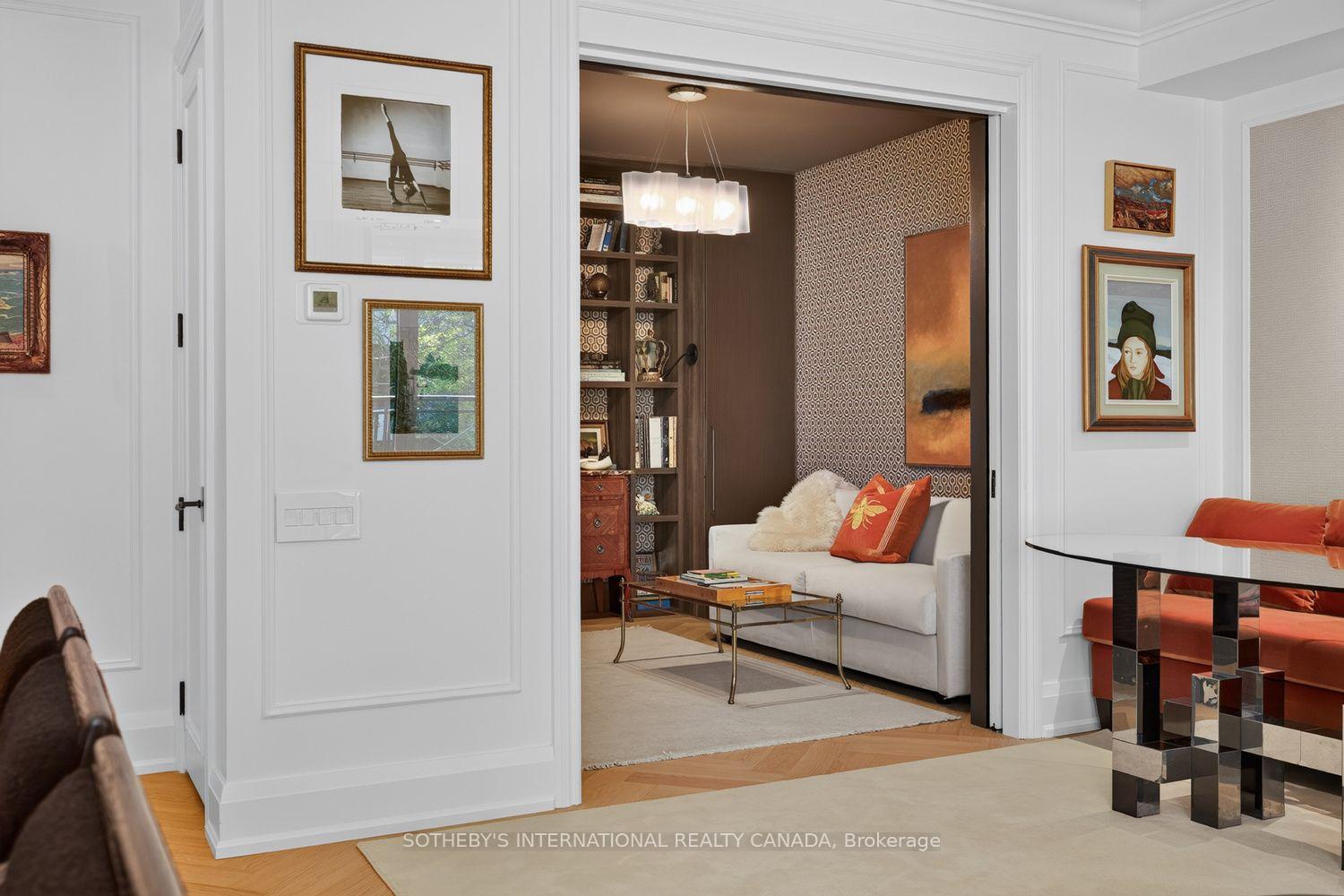 20 Scrivener Square 301, Toronto Unit: 301